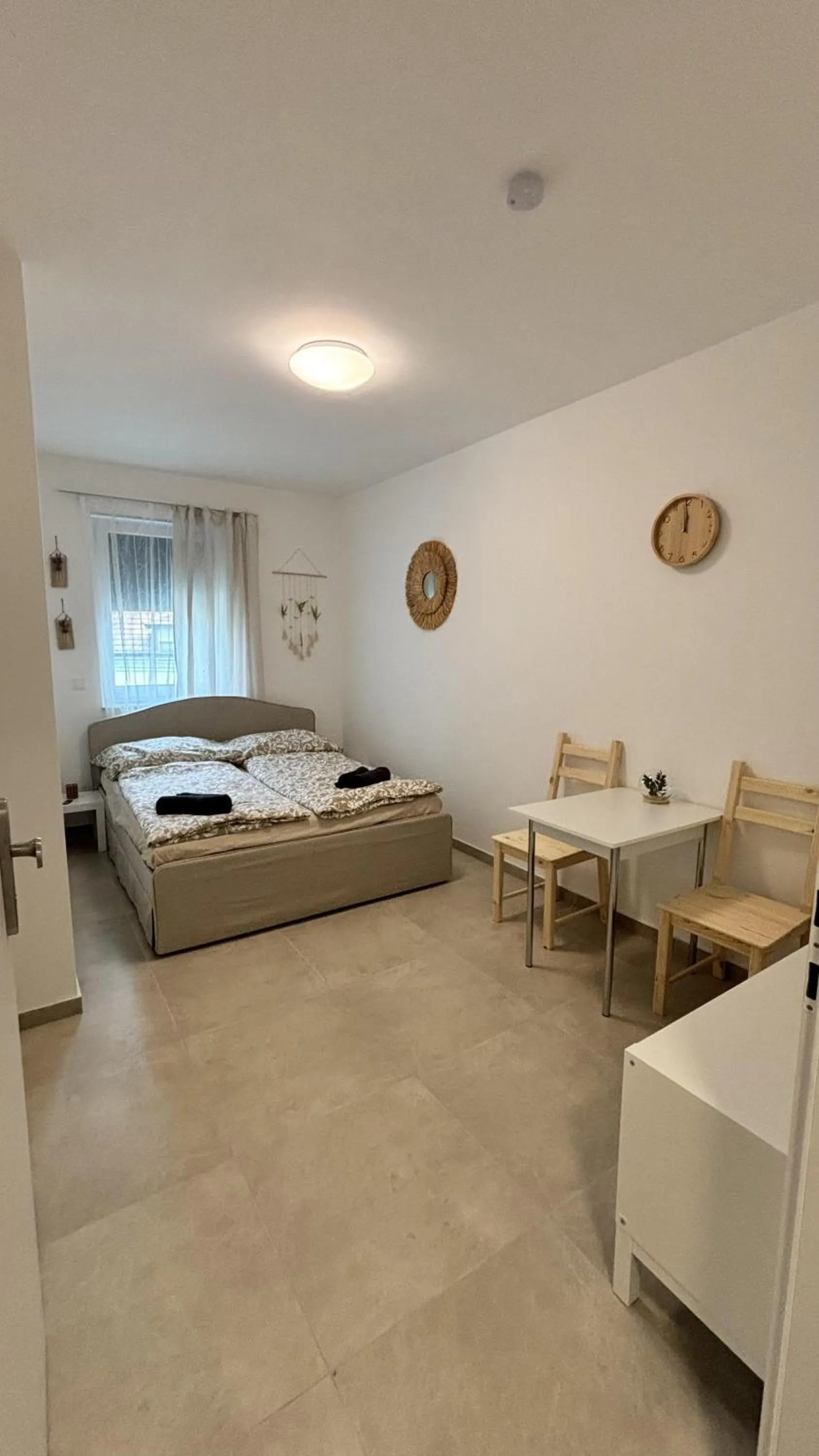 Bed in Langenzersdorf Apartment
