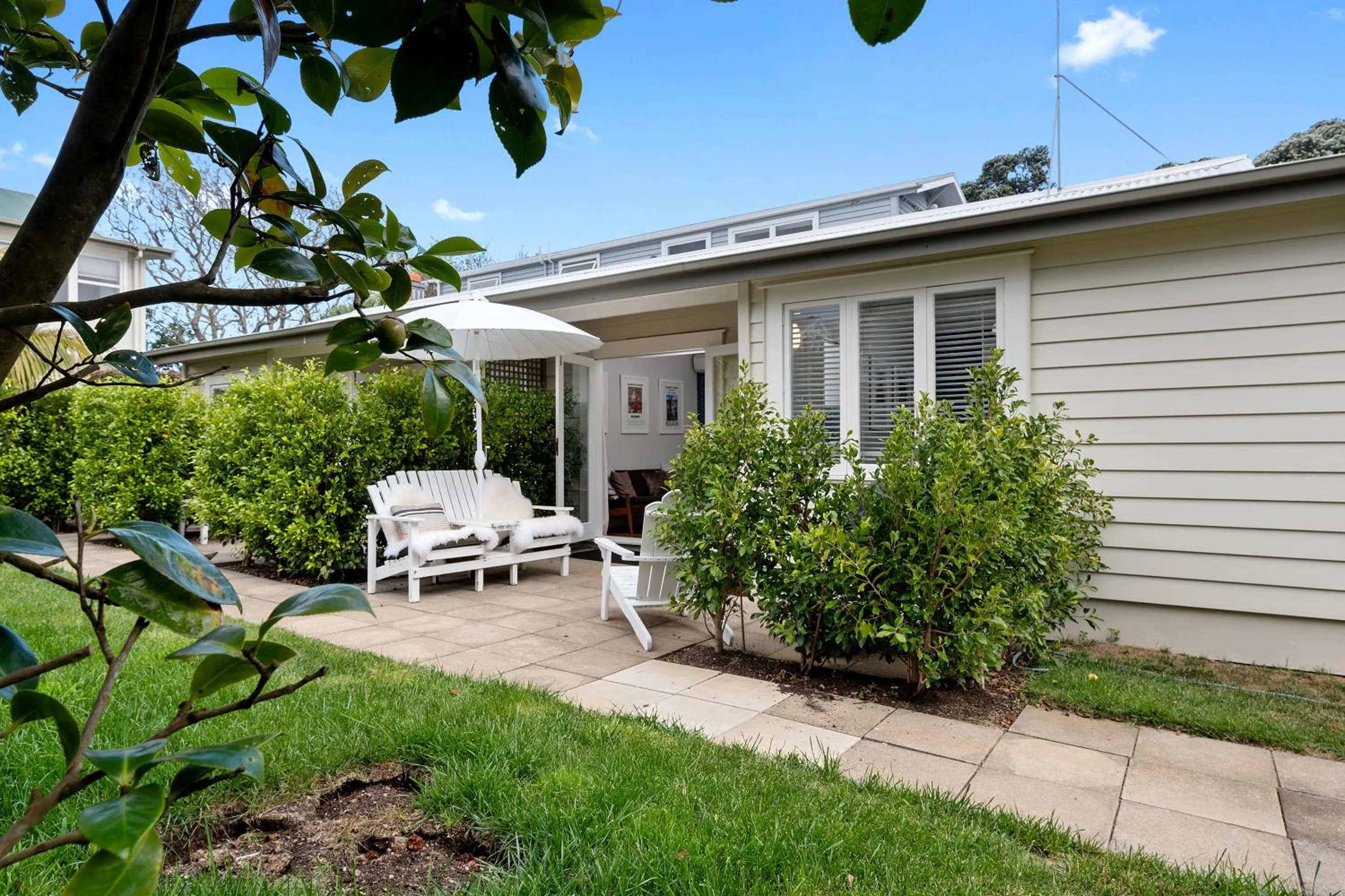 Facade/entrance in Devonport Motel