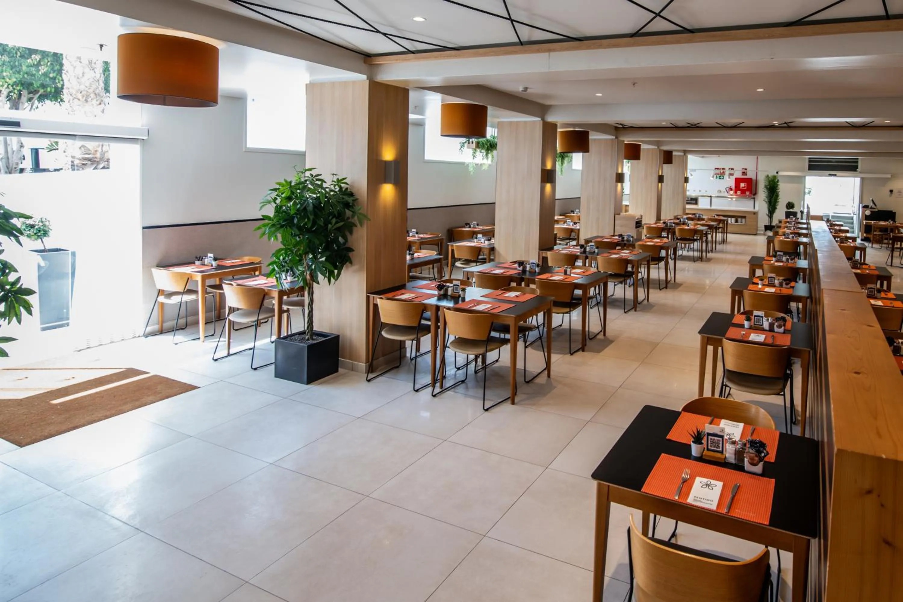 Restaurant/places to eat in Aequora Lanzarote Suites