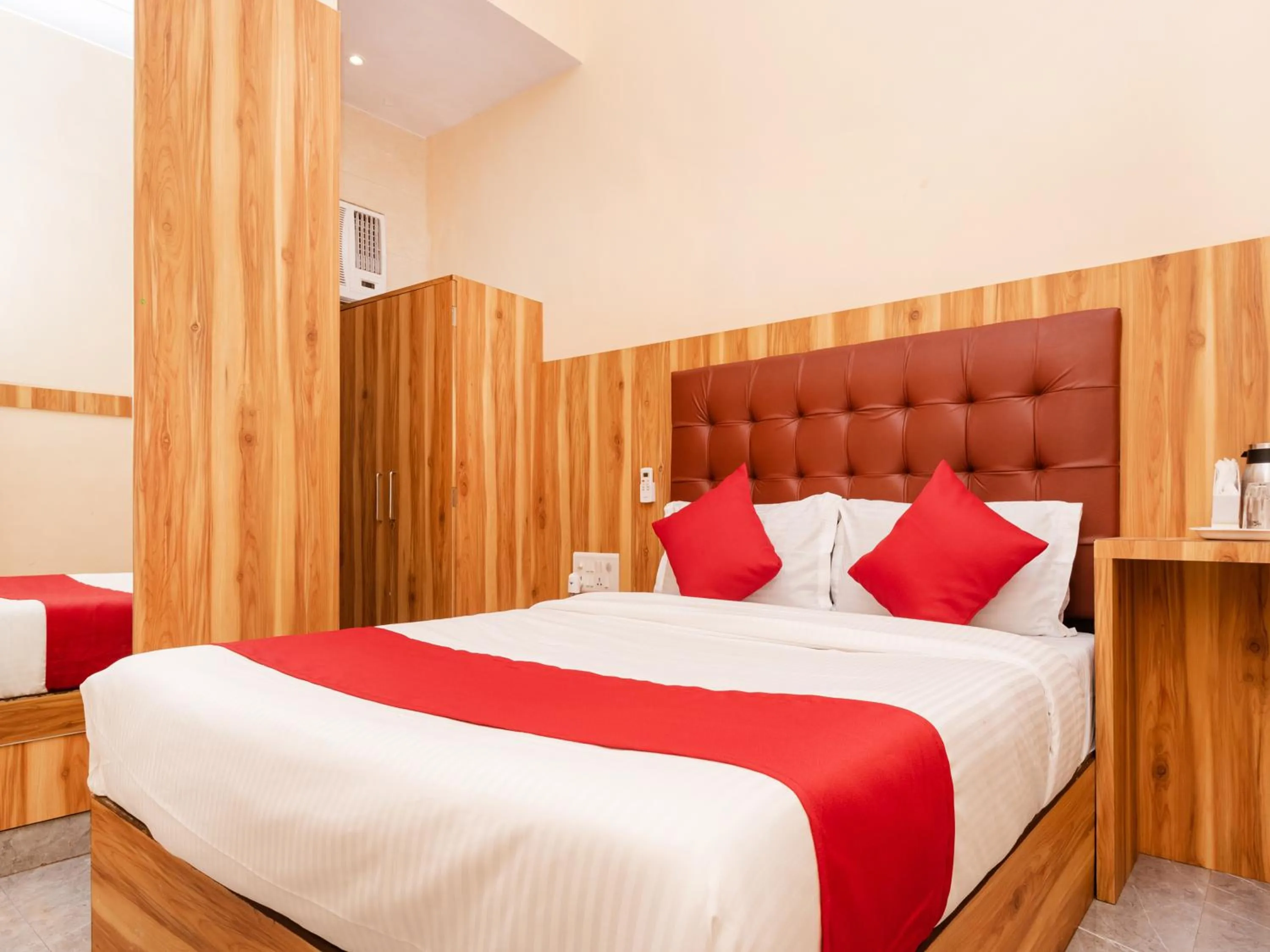 Bed in Hotel Al Moazin