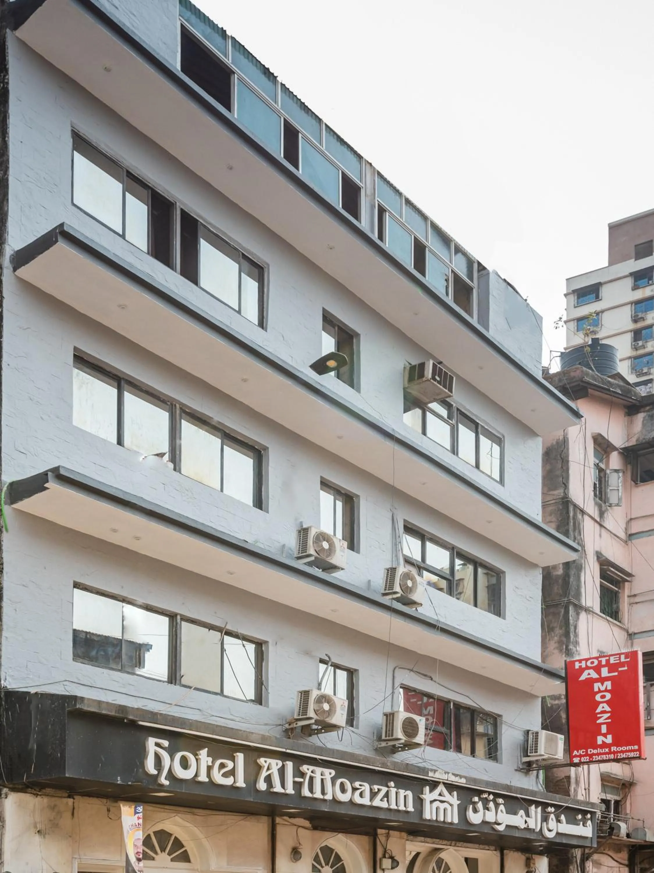 Property building in Hotel Al Moazin