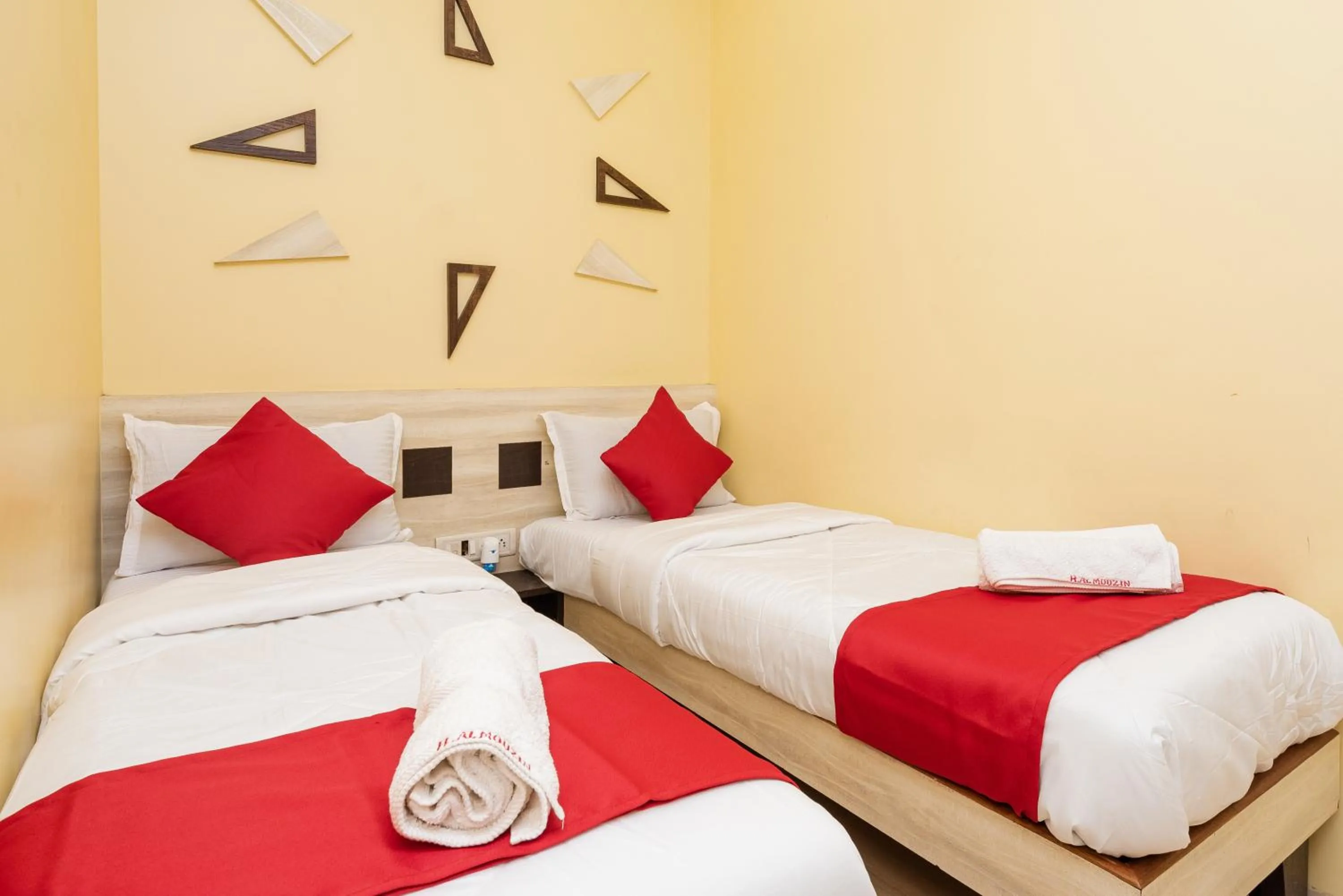 Bed in Hotel Al Moazin