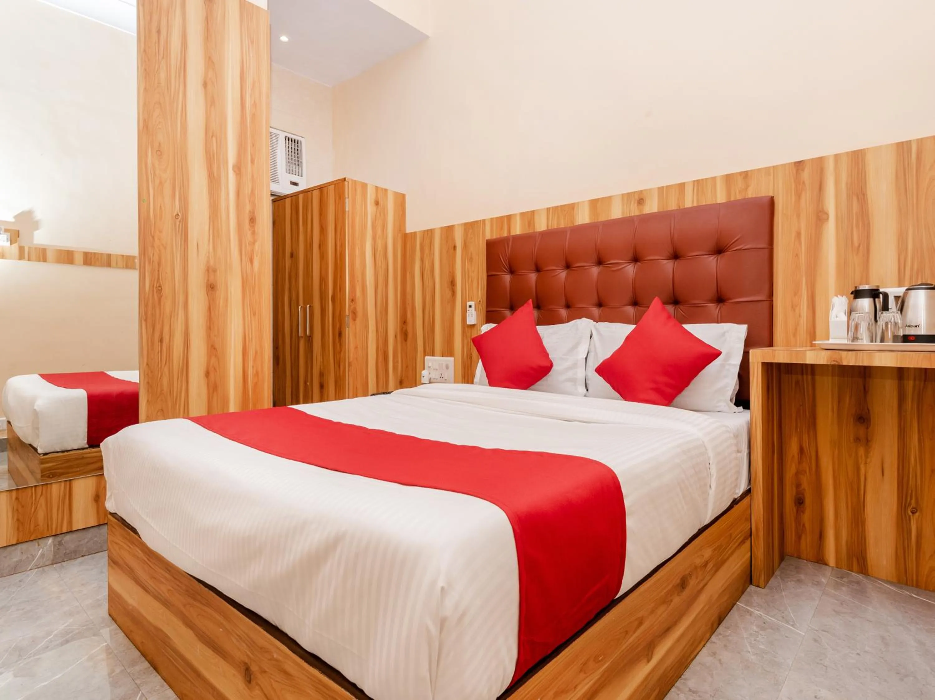 Bed in Hotel Al Moazin