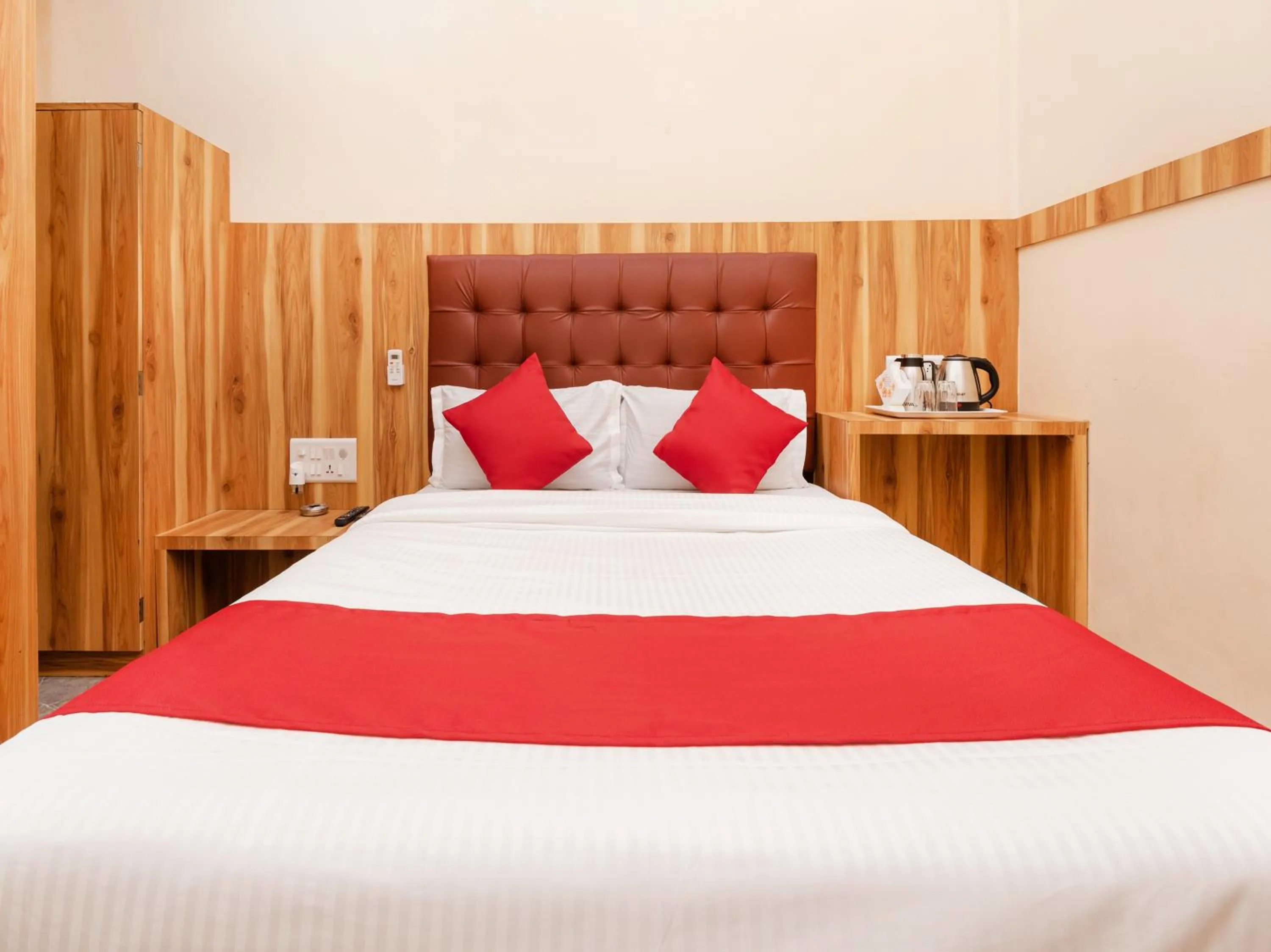 Bed in Hotel Al Moazin