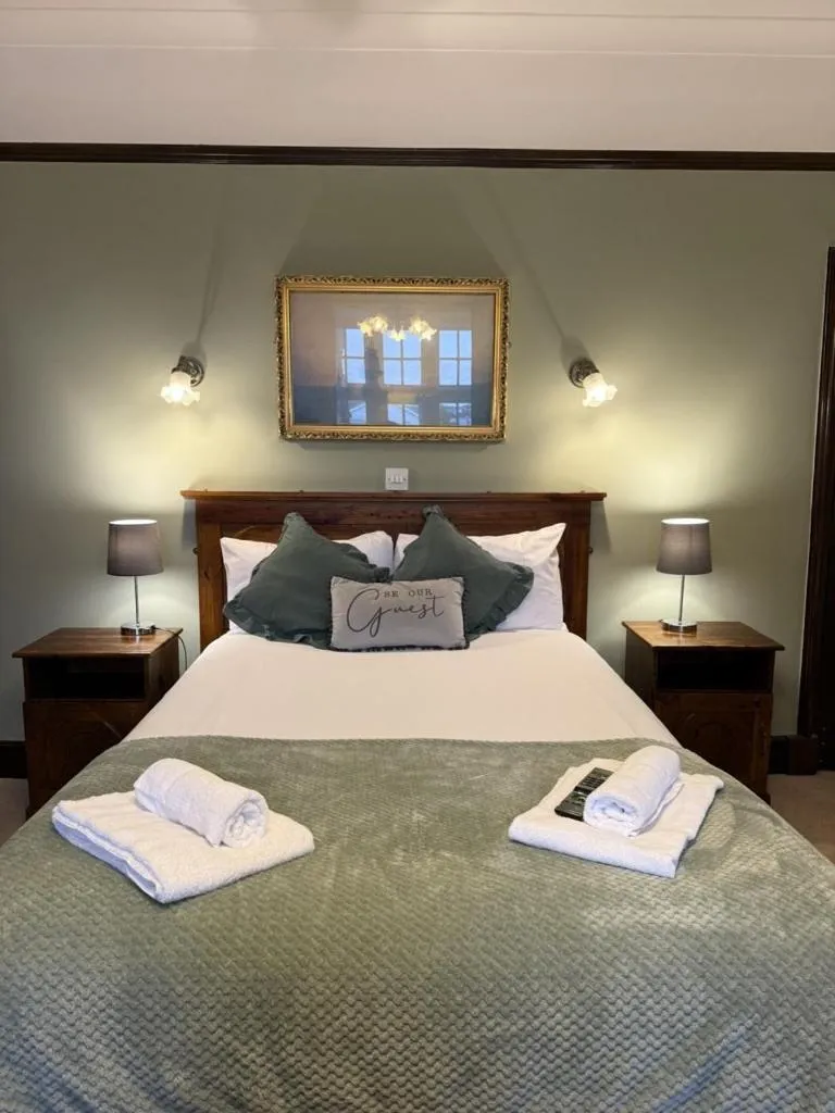 Bedroom, Bed in The Bull Hotel