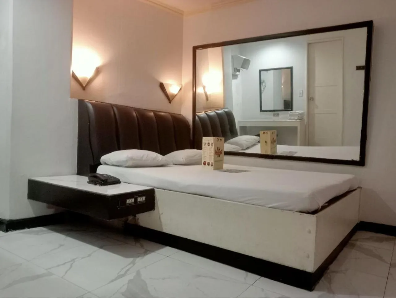 Halina Drive in Hotel-Sta Mesa