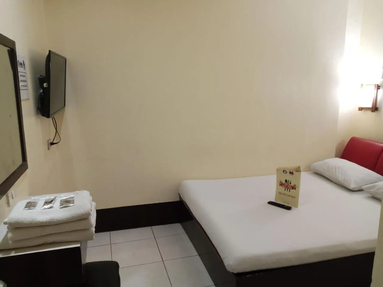 Bed in Halina Hotel- Avenida