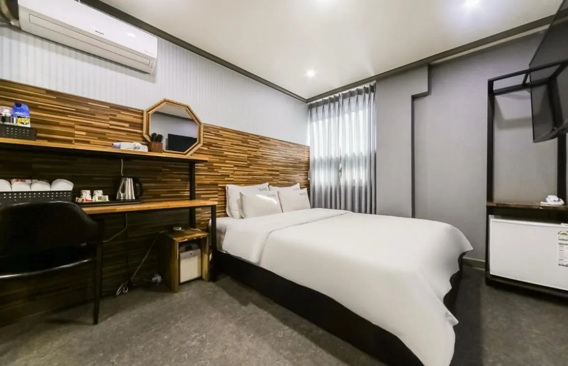 Bed in The Sharp Hotel