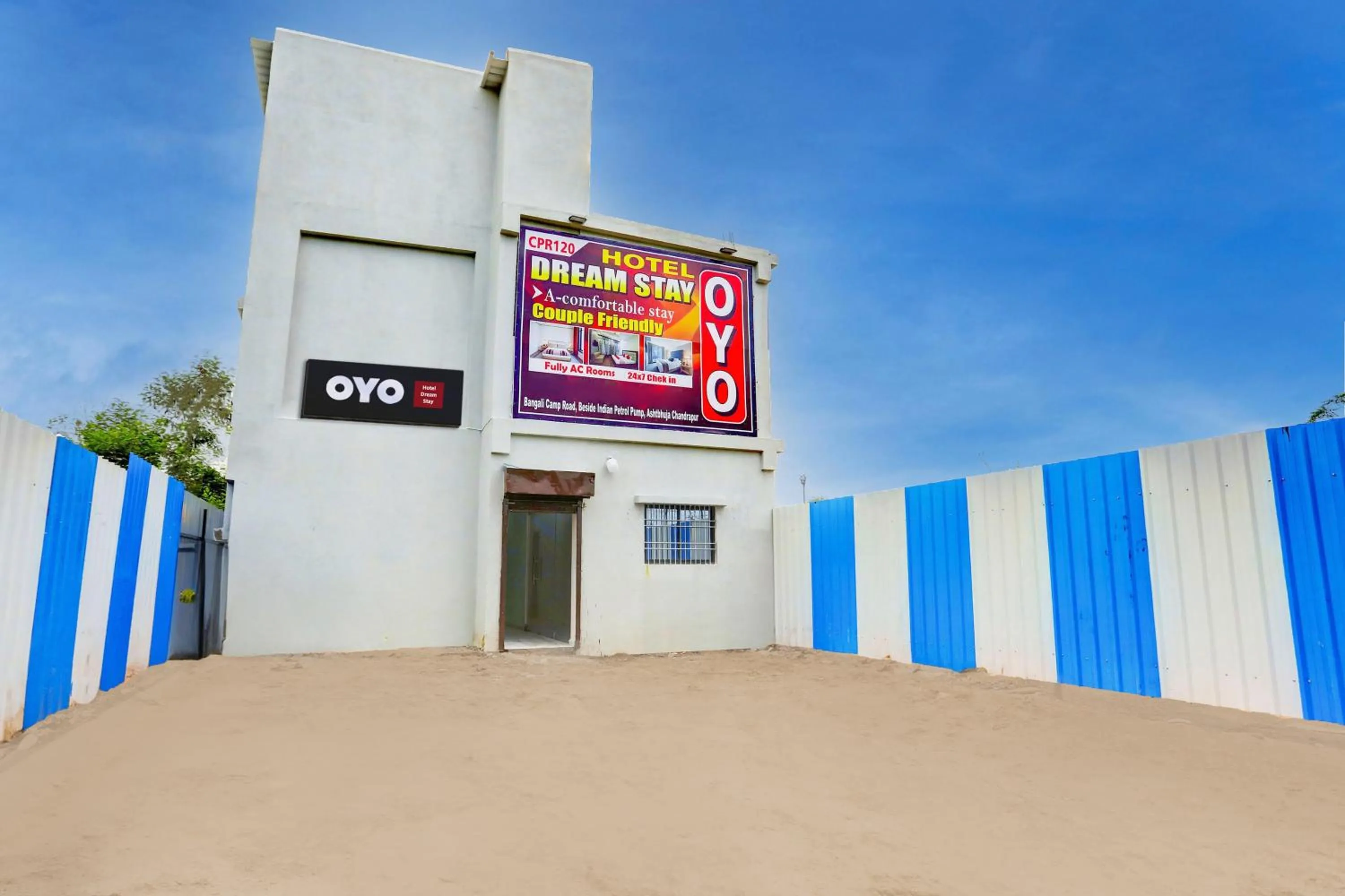 Facade/entrance in Hotel O Dream Stay