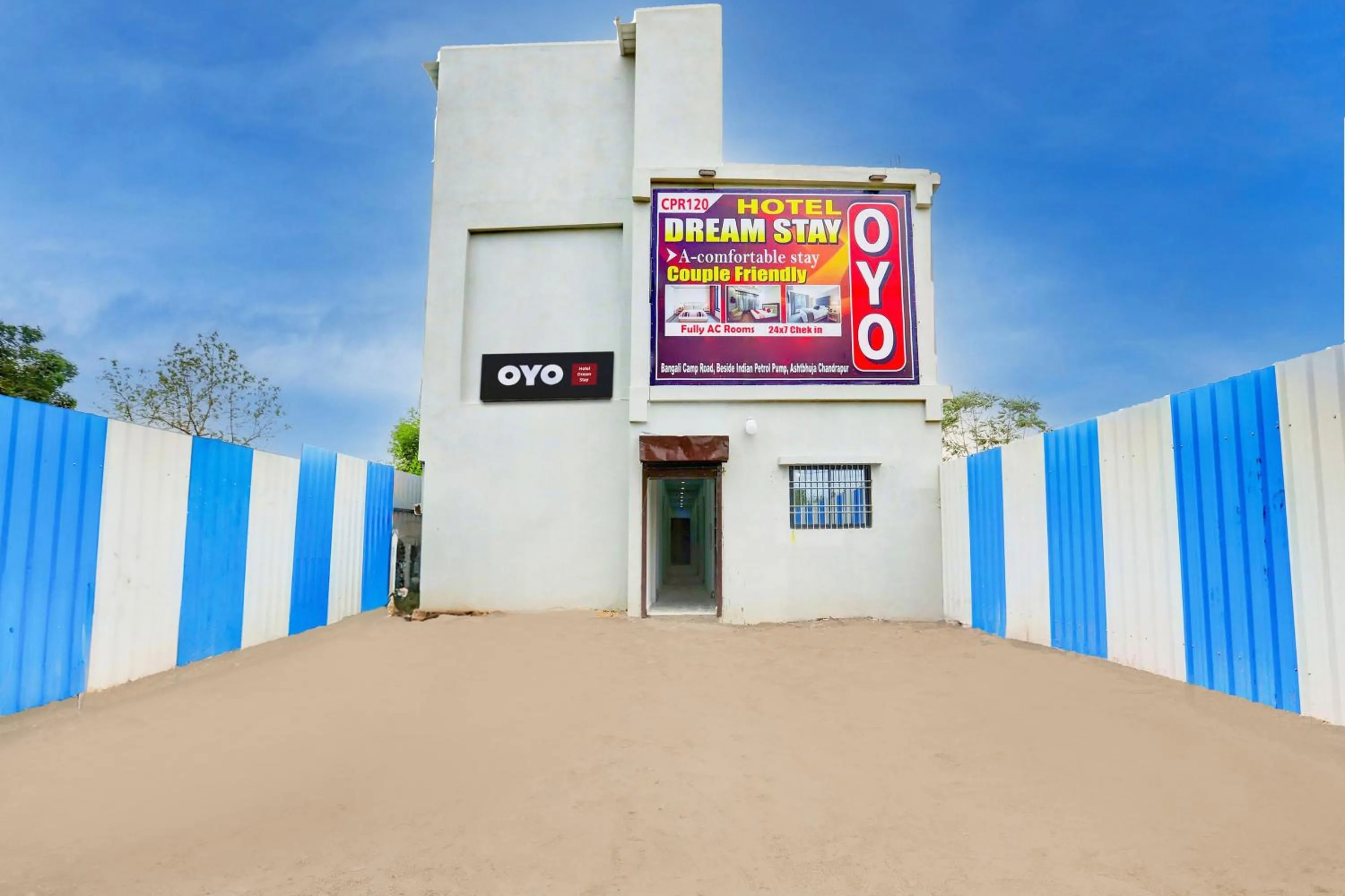 Facade/entrance in Hotel O Dream Stay