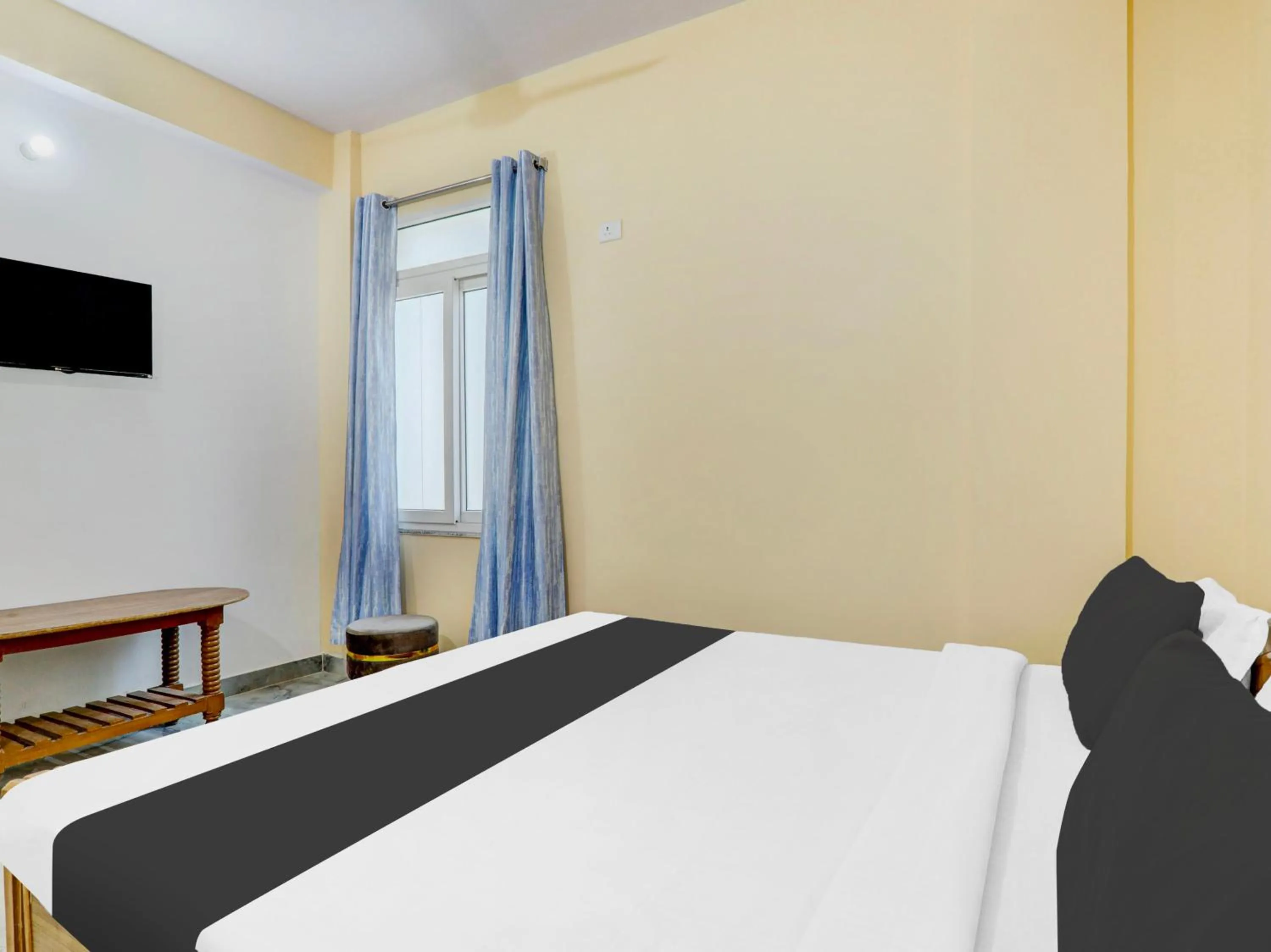 Bedroom, Bed in Super Hotel O Mellow Space