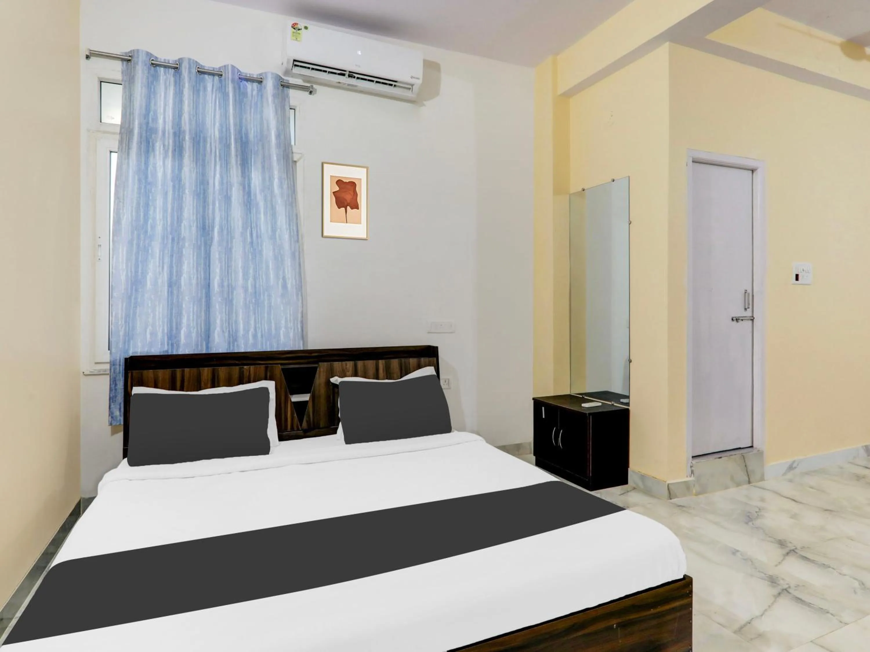 Bedroom, Bed in Super Hotel O Mellow Space