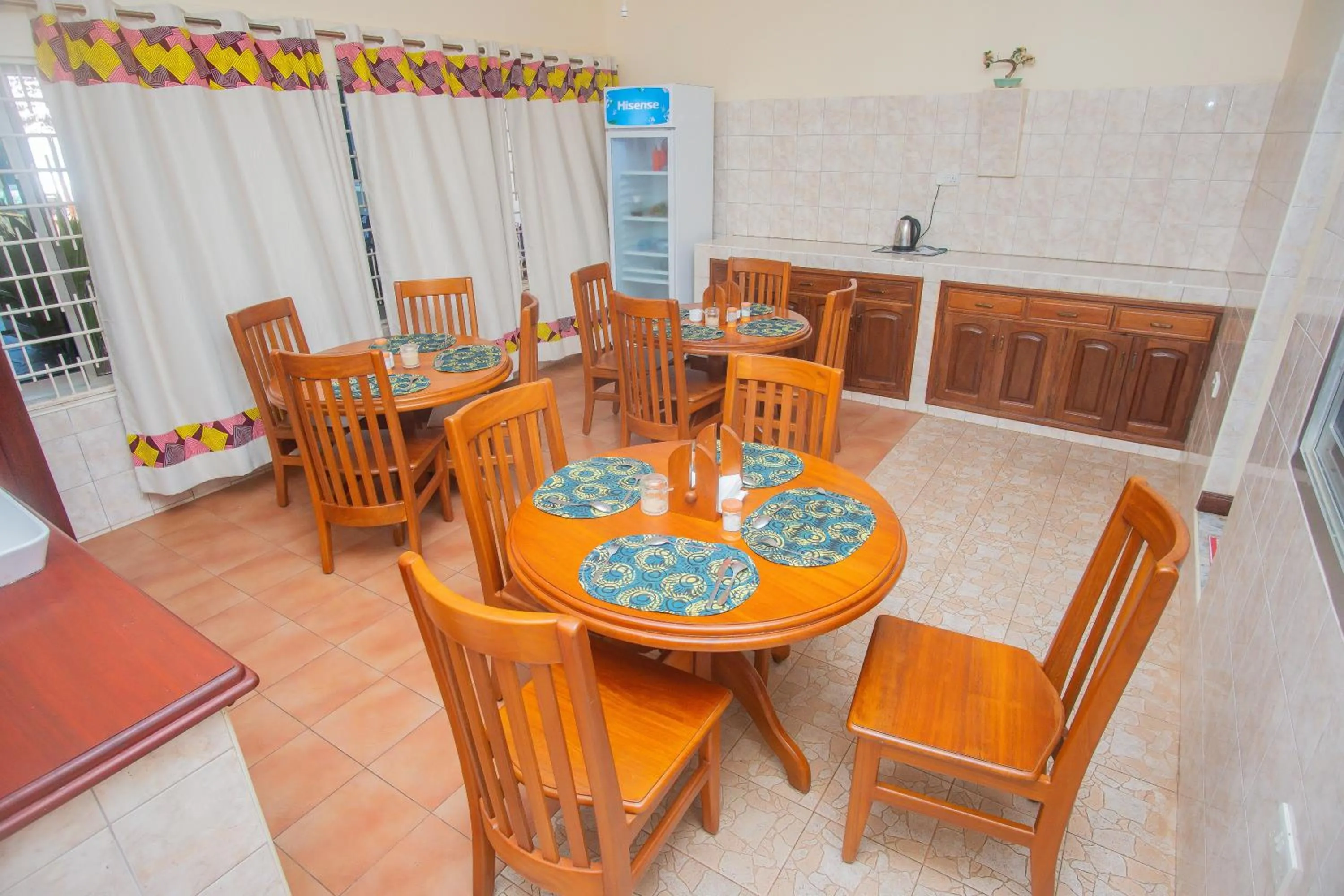 Dining area in La Casa Preciosa in Tanga