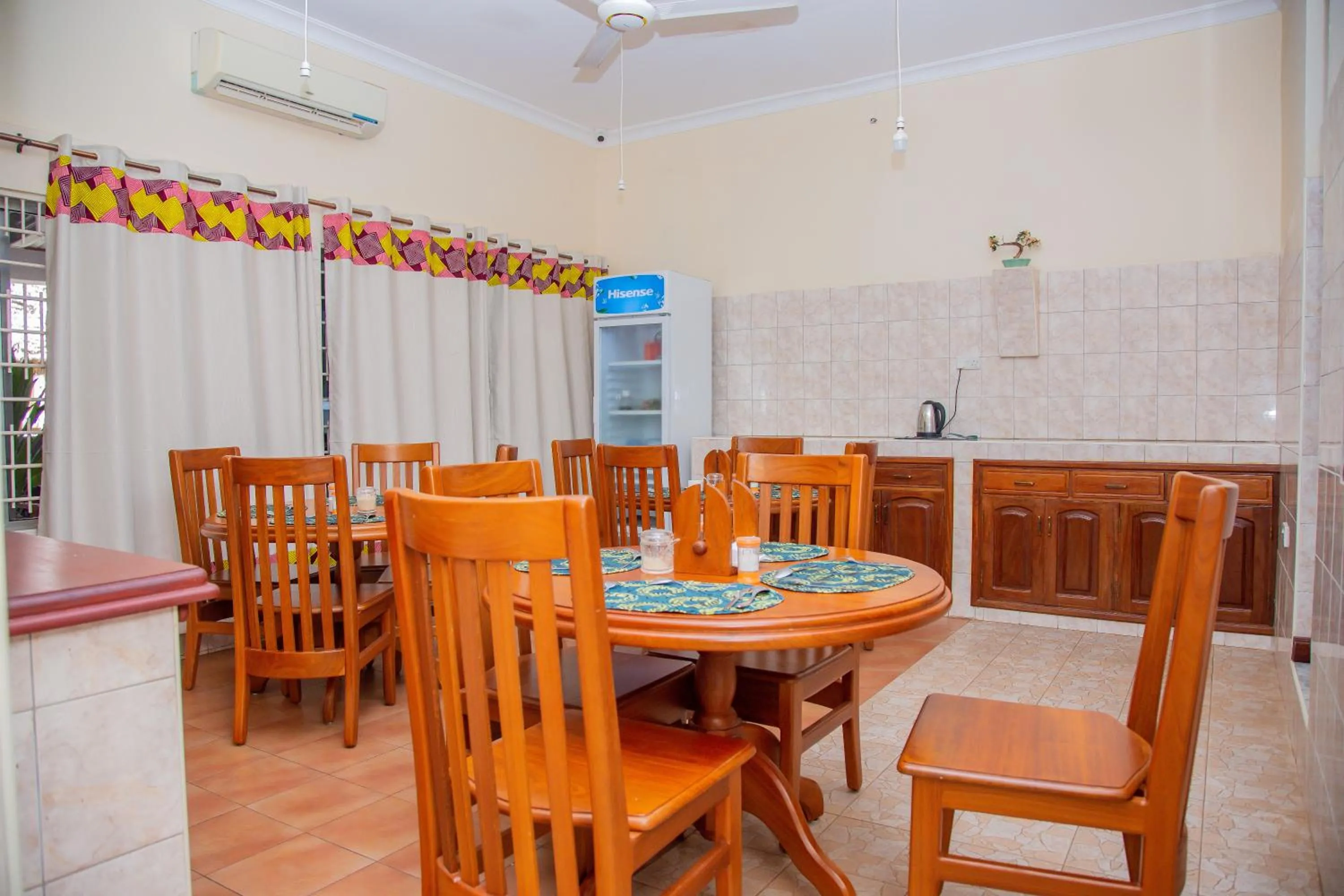 Dining area in La Casa Preciosa in Tanga