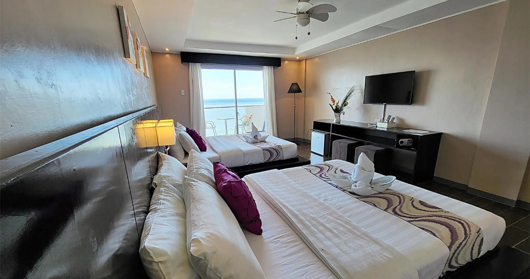 Bed in Casa Almarenzo Bed & Breakfast