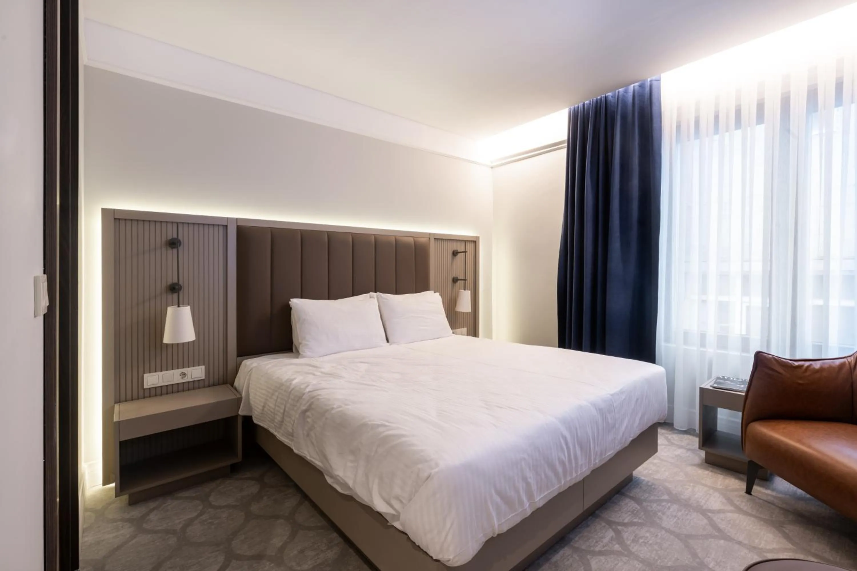 Bed in Noble Pangaltı