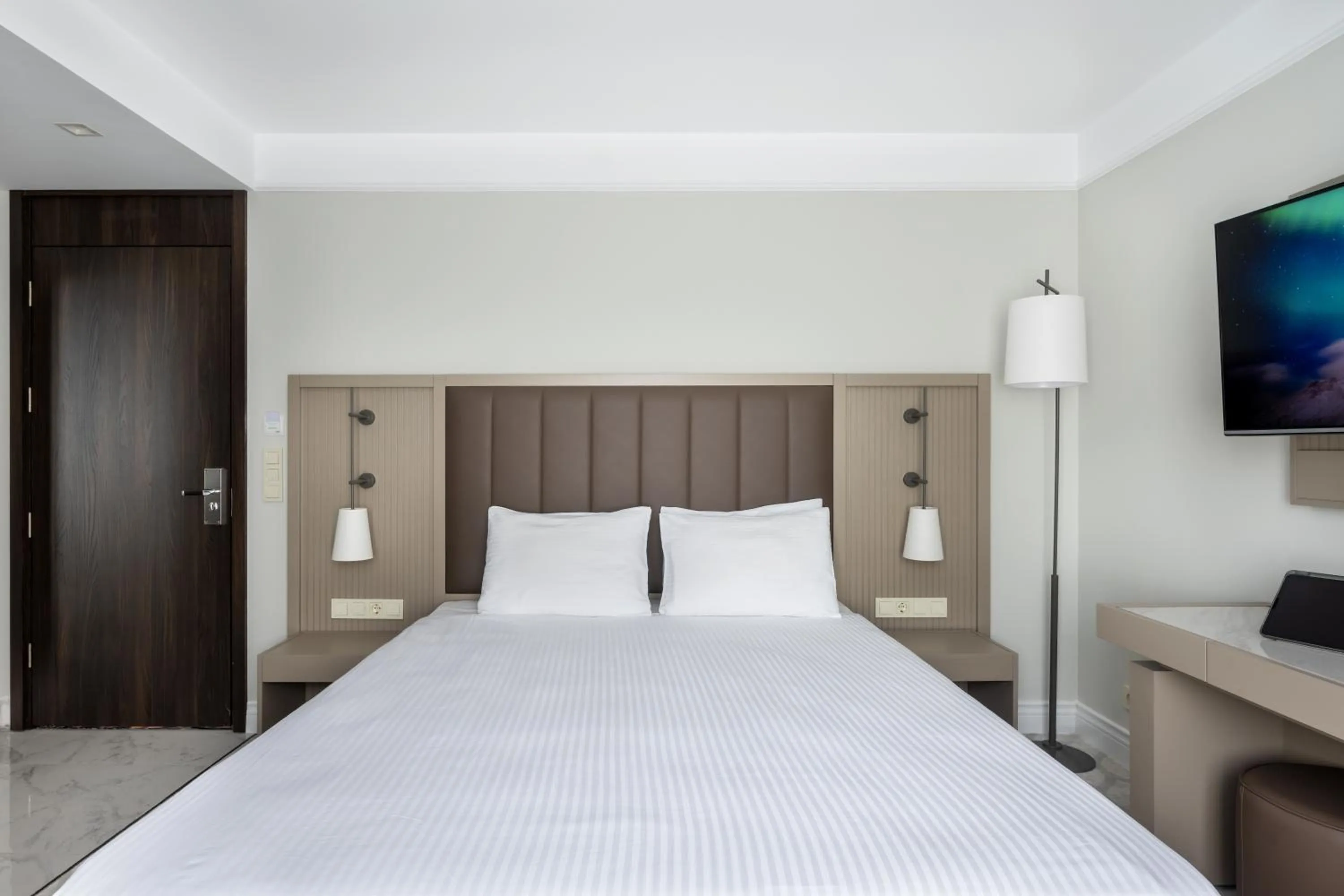 Bedroom, Bed in Noble Pangaltı