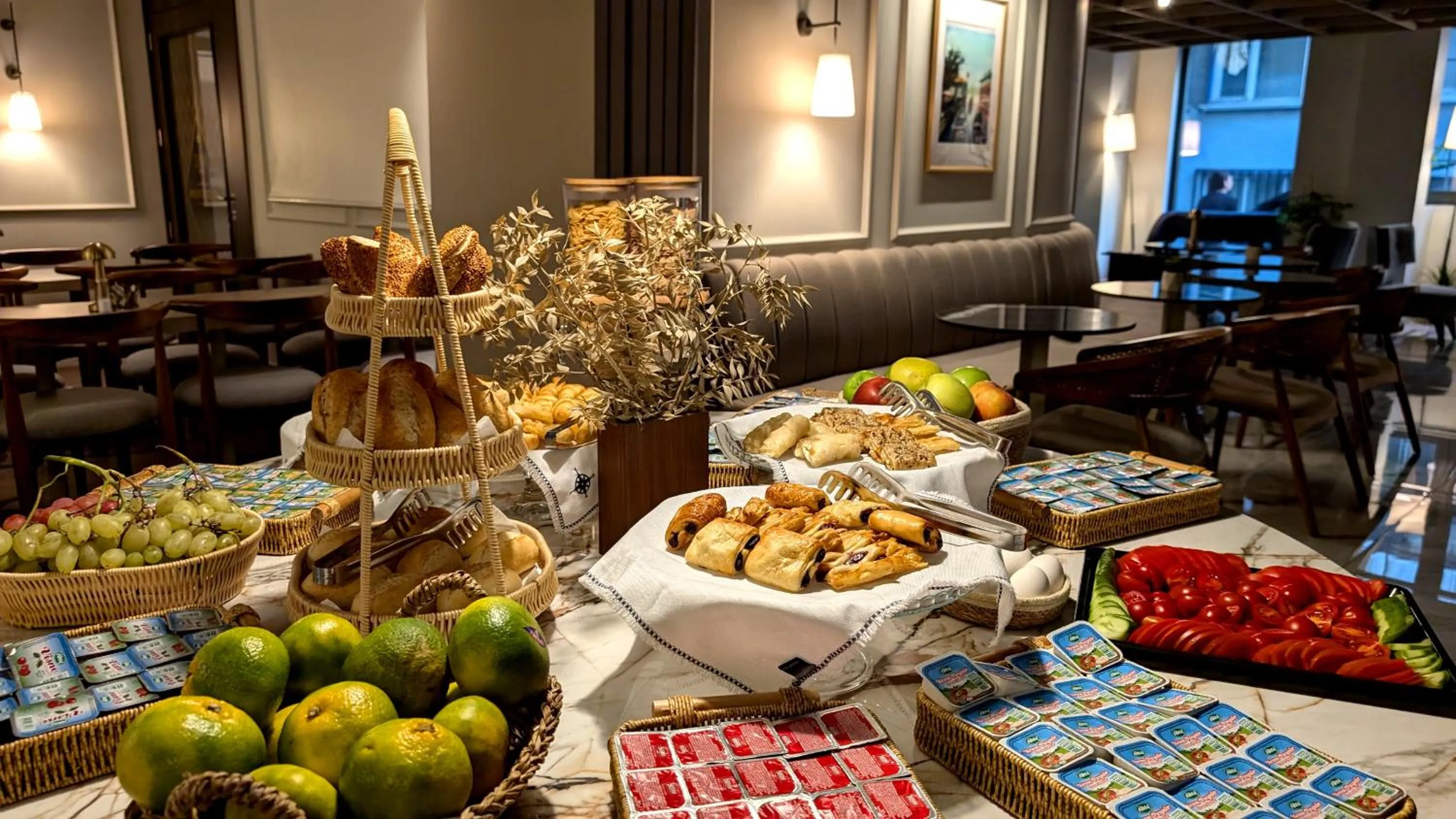 Buffet breakfast in Noble Pangaltı