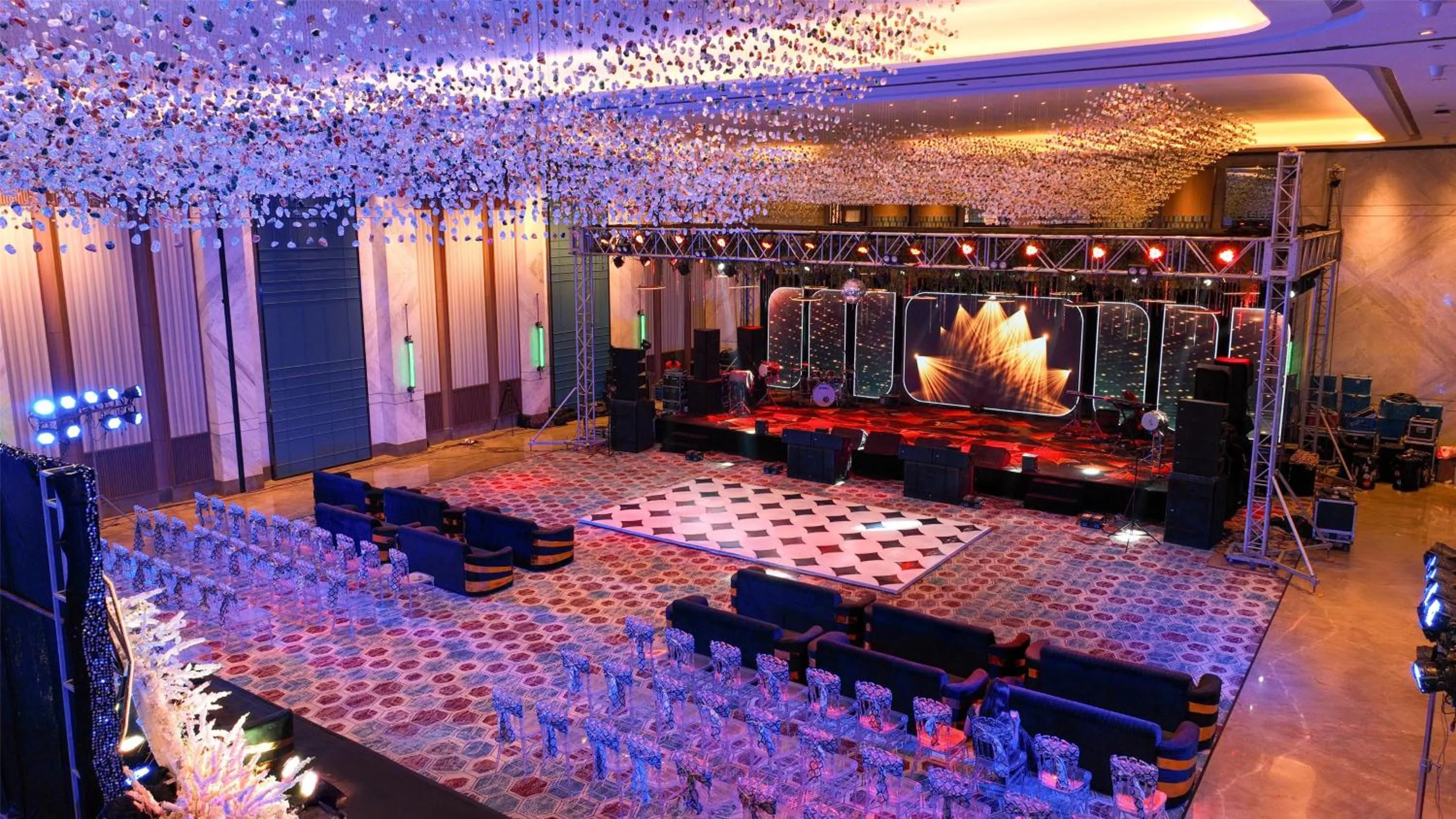 wedding in Radisson Resort Hatgad Saputara