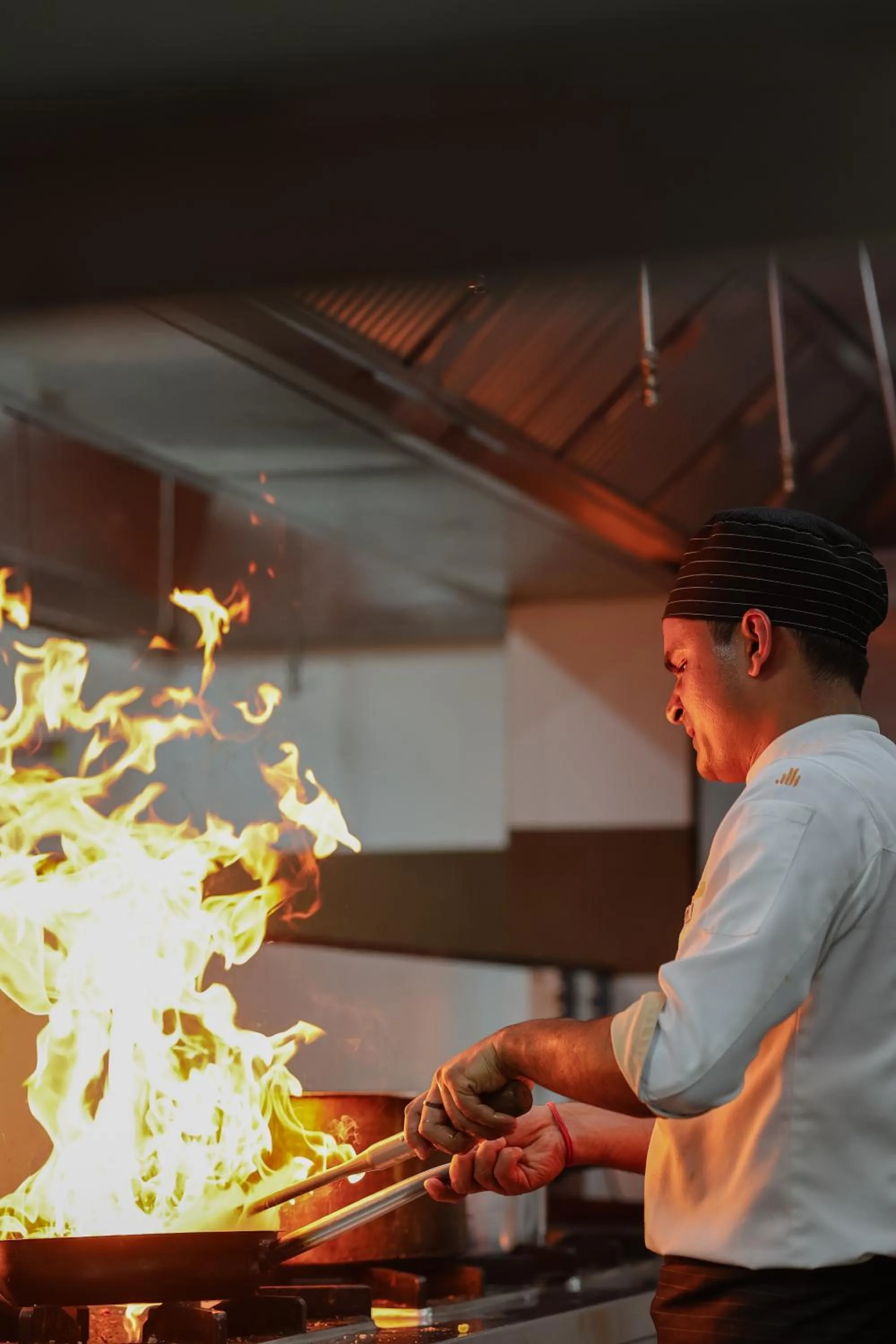 kitchen in Radisson Resort Hatgad Saputara