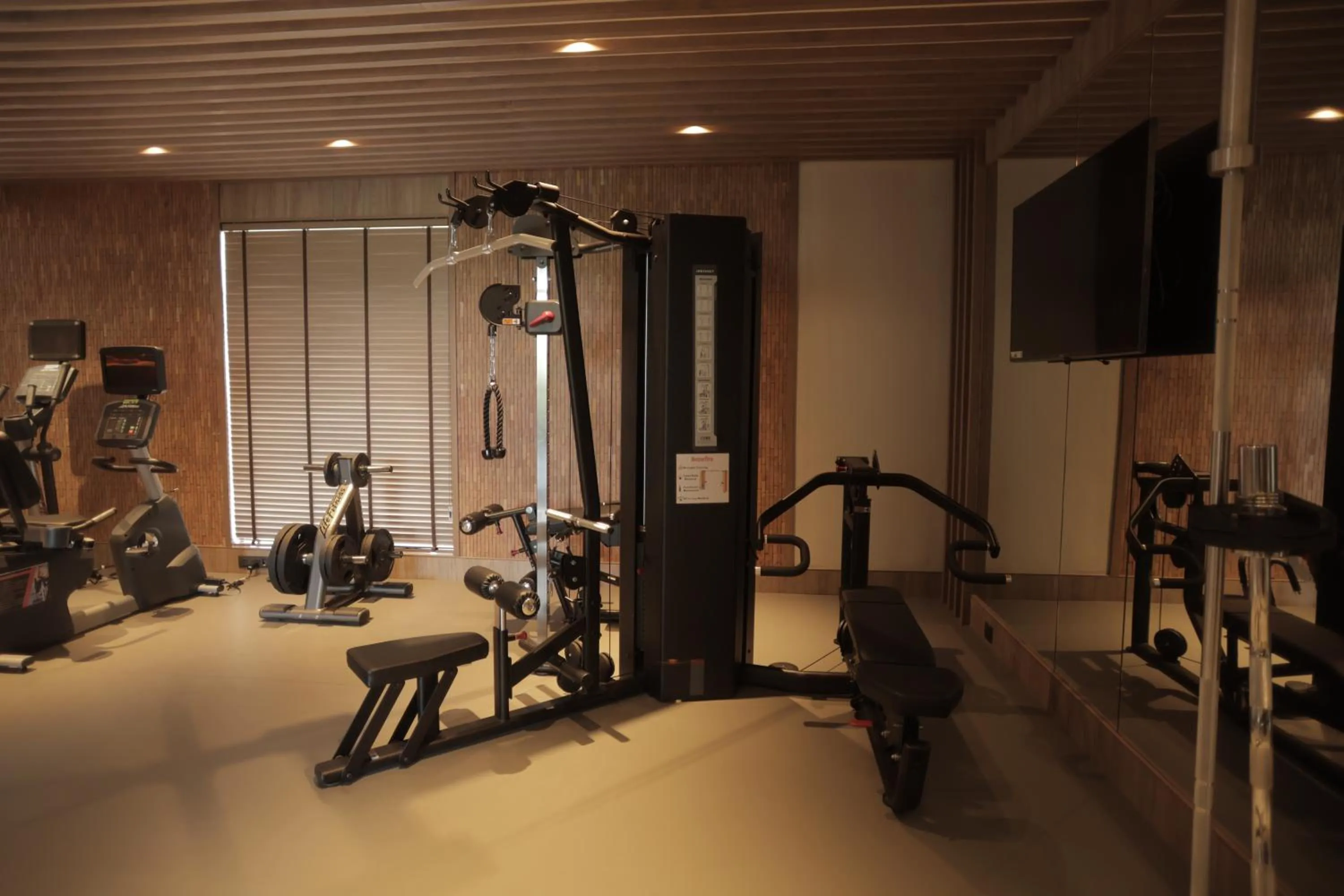 Fitness centre/facilities in Radisson Resort Hatgad Saputara