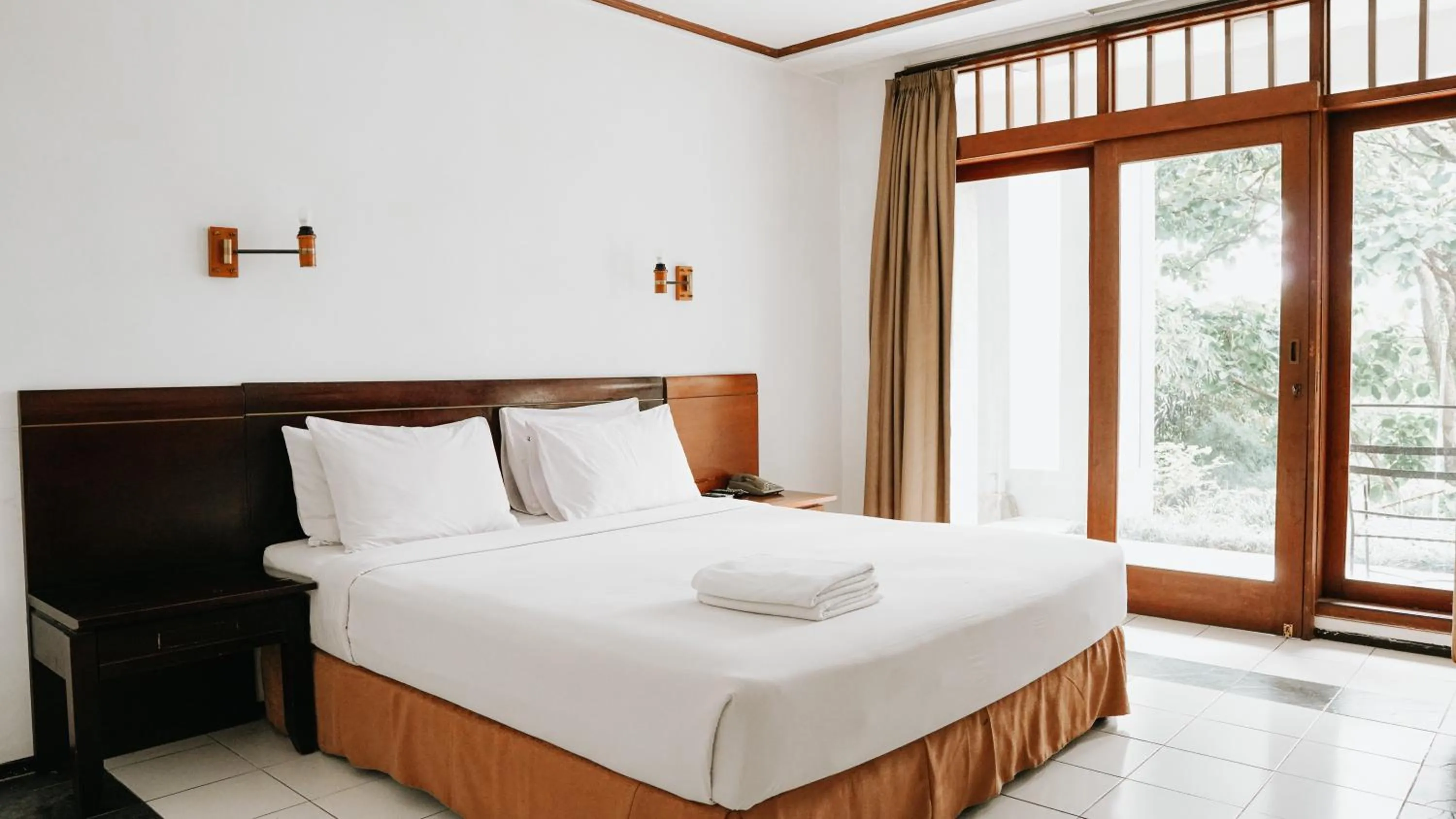 Bedroom, Bed in Tidar Hotel & Cottages Malang