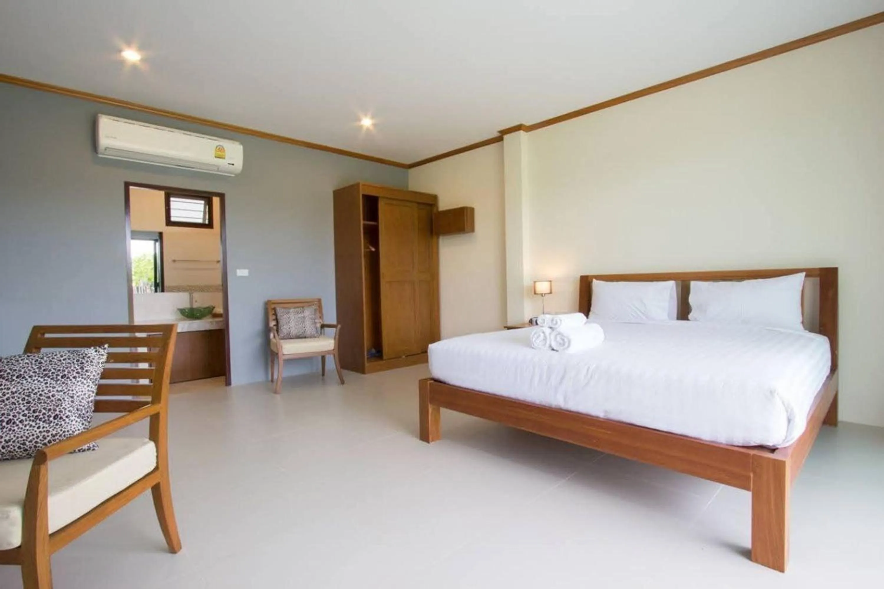 Bed in Moonlight Cottage