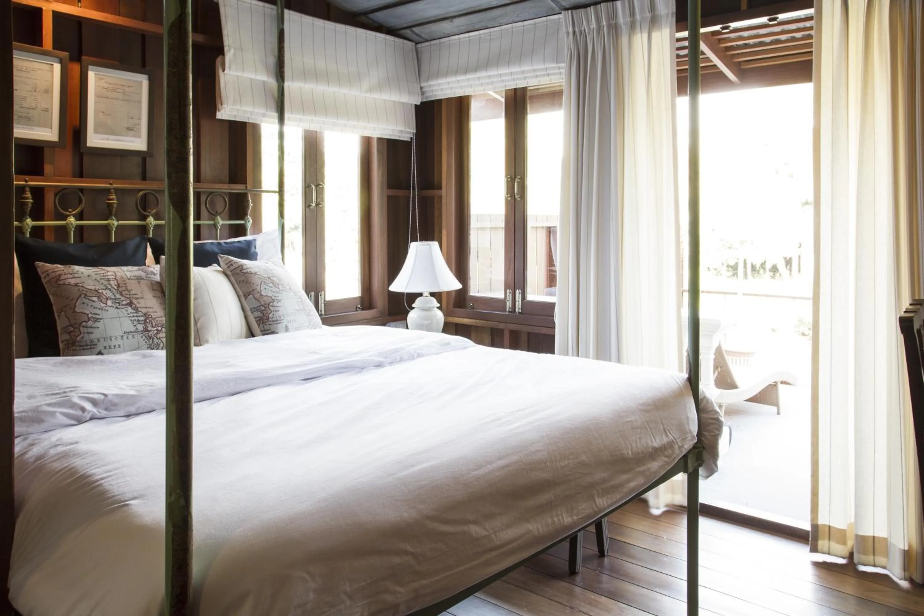 Bedroom, Bed in Baan Luang Rajamaitri Historic Inn