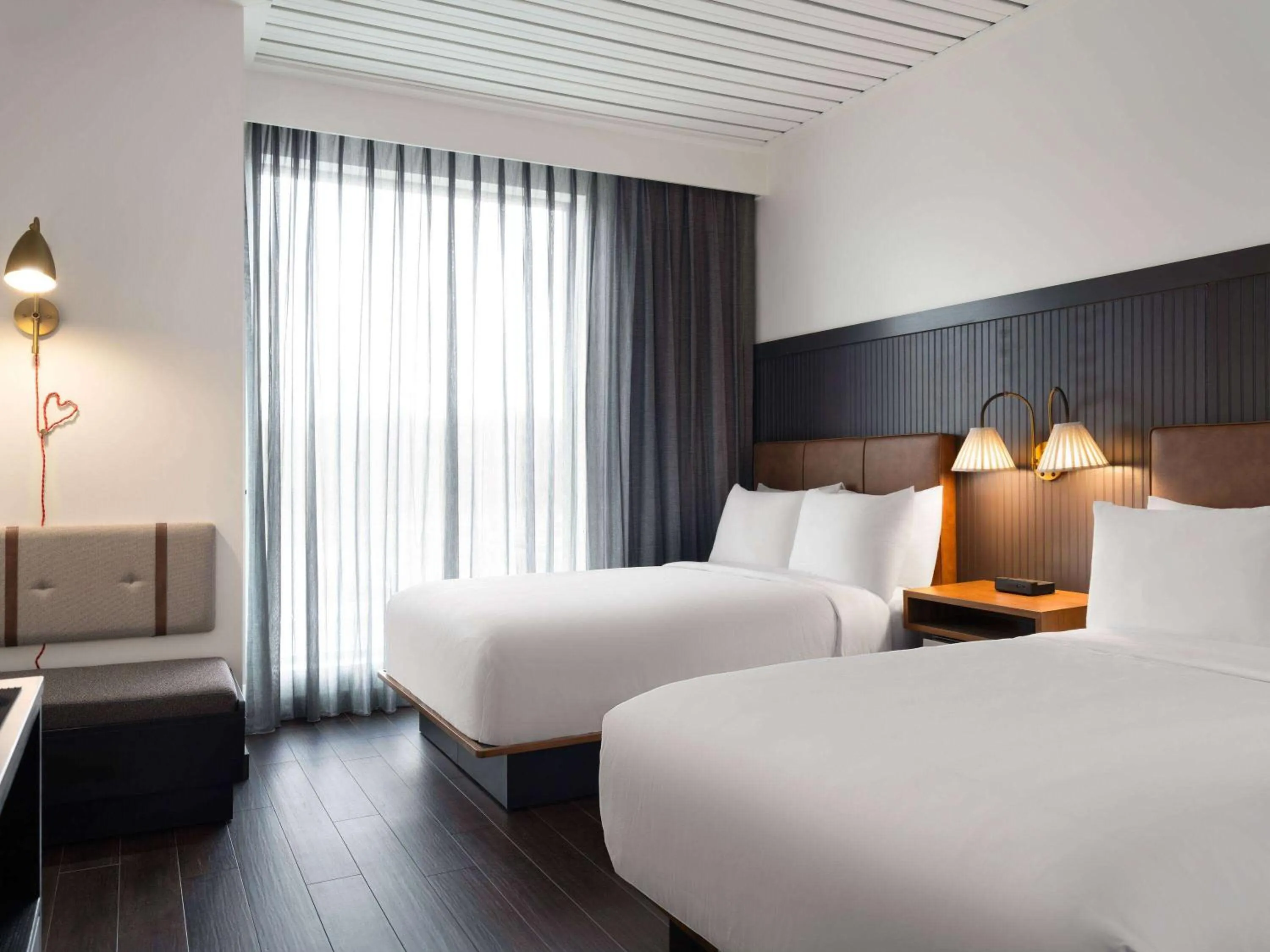 Photo of the whole room, Bed in Origin Kansas City Riverfront, a Wyndham Hotel