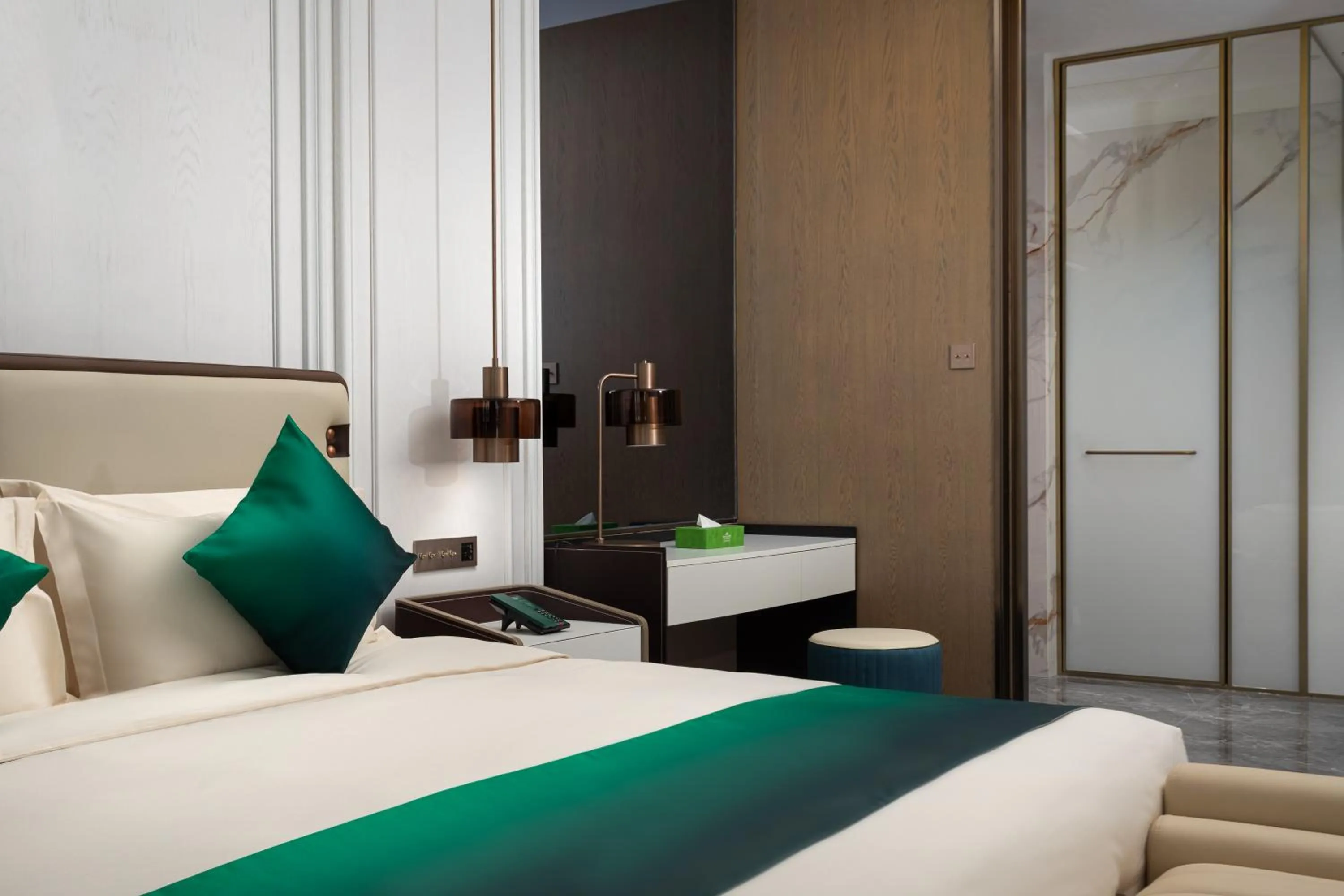 Bed in Wingate by Wyndham Urumqi Railway Station