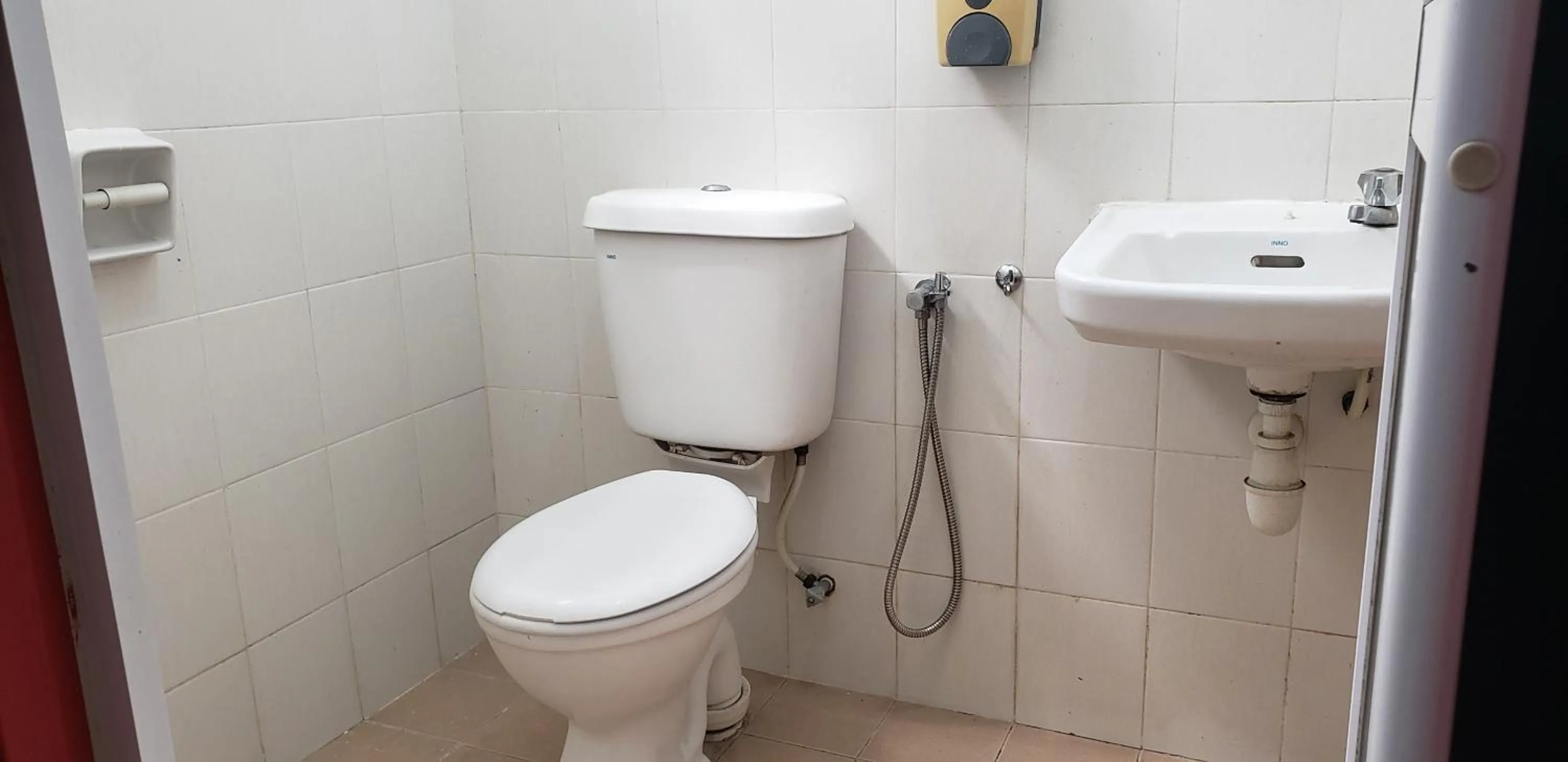 Toilet in S Rose Hotel Sepang