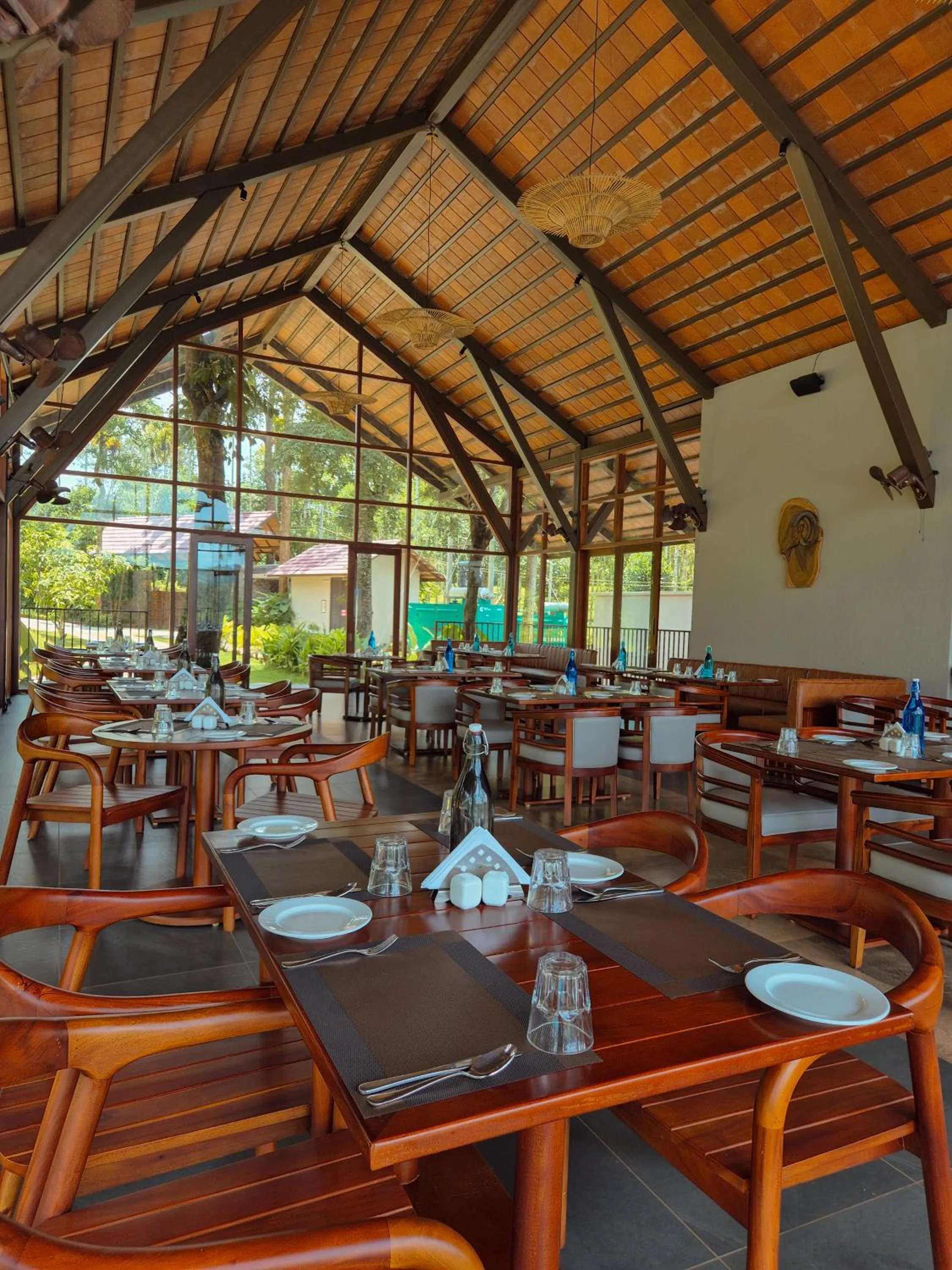 Restaurant/places to eat in Sterling Lontano Waterfront Wayanad