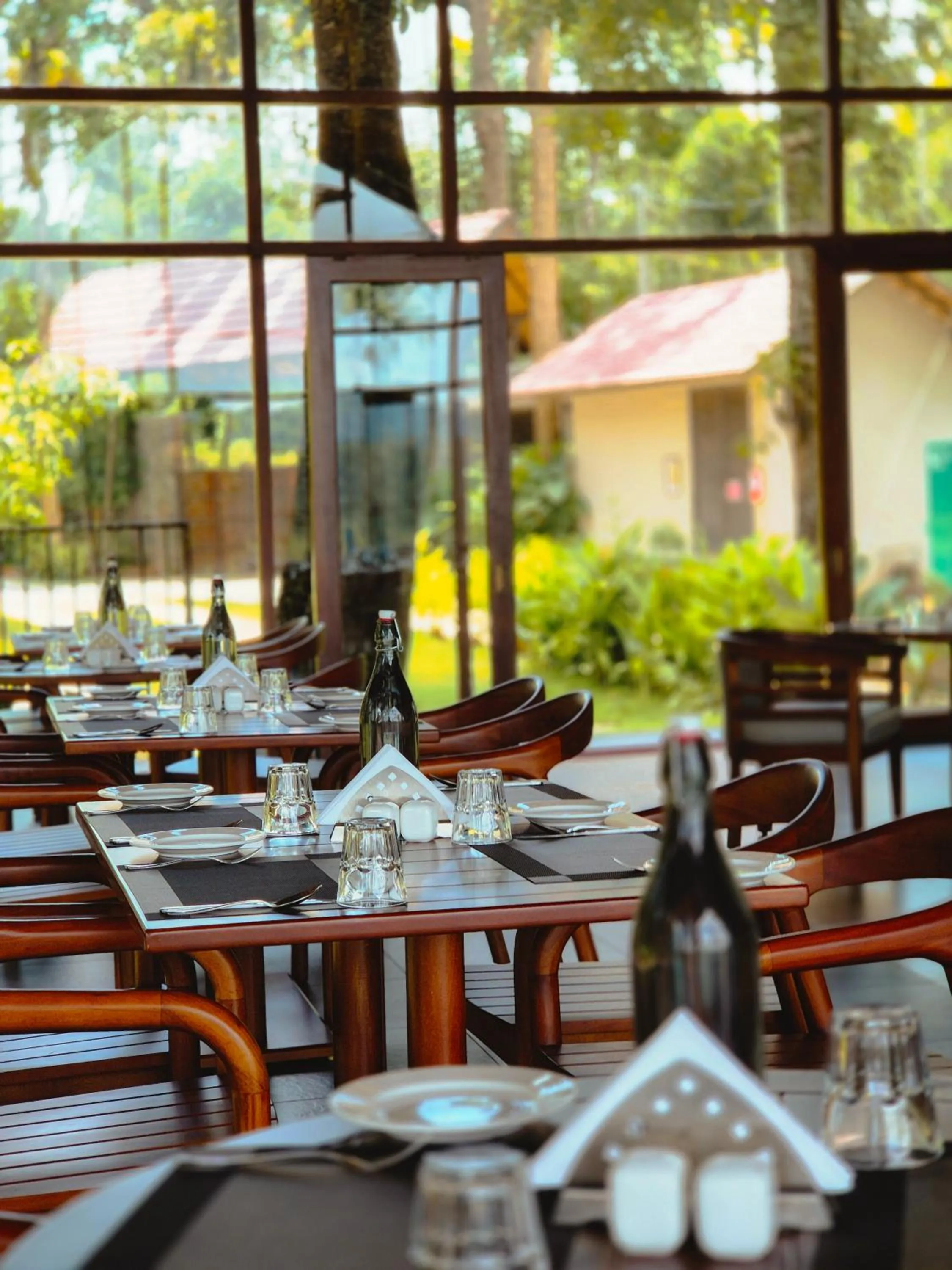 Restaurant/places to eat in Sterling Lontano Waterfront Wayanad