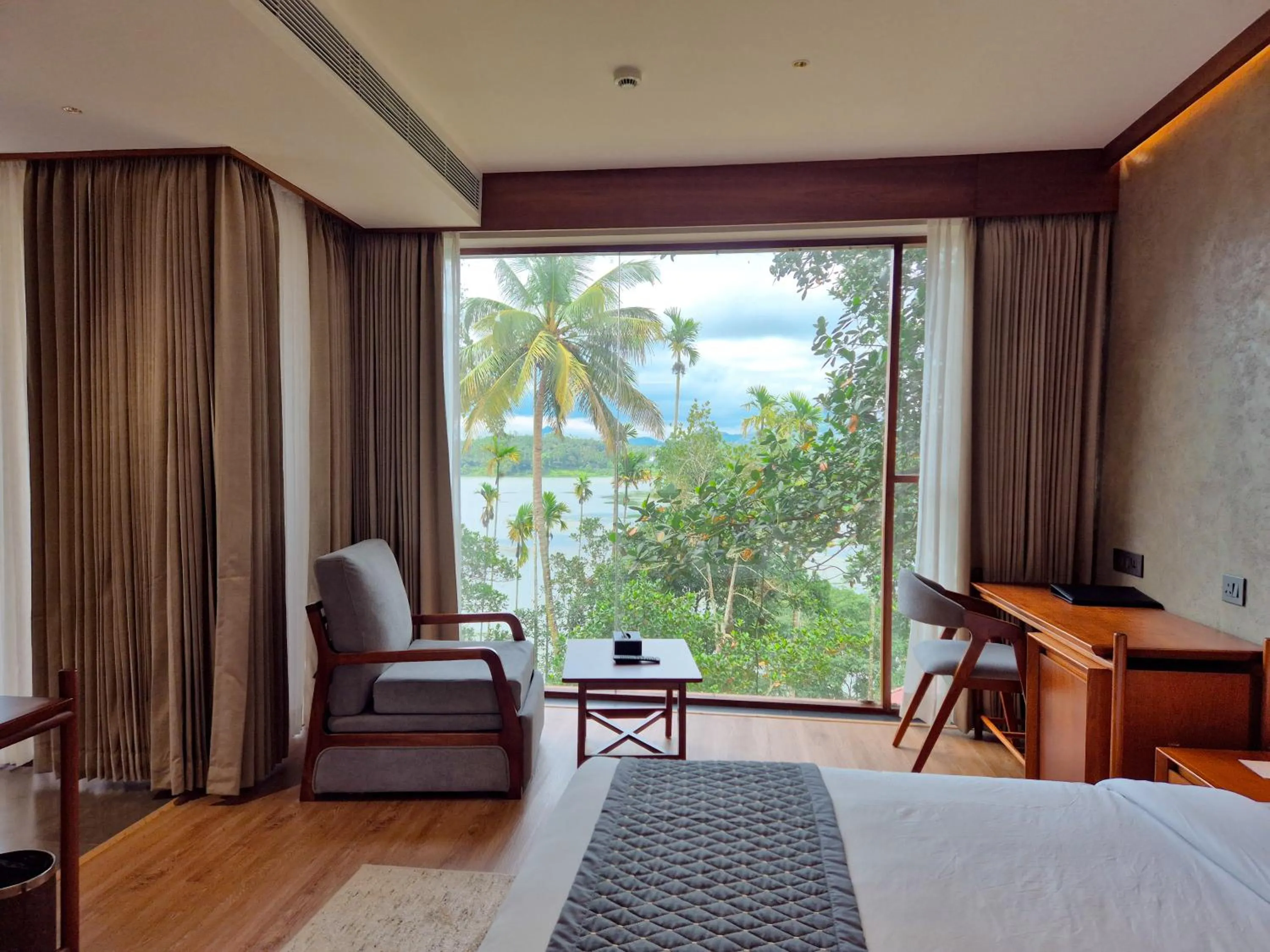 Bedroom, Bed in Sterling Lontano Waterfront Wayanad