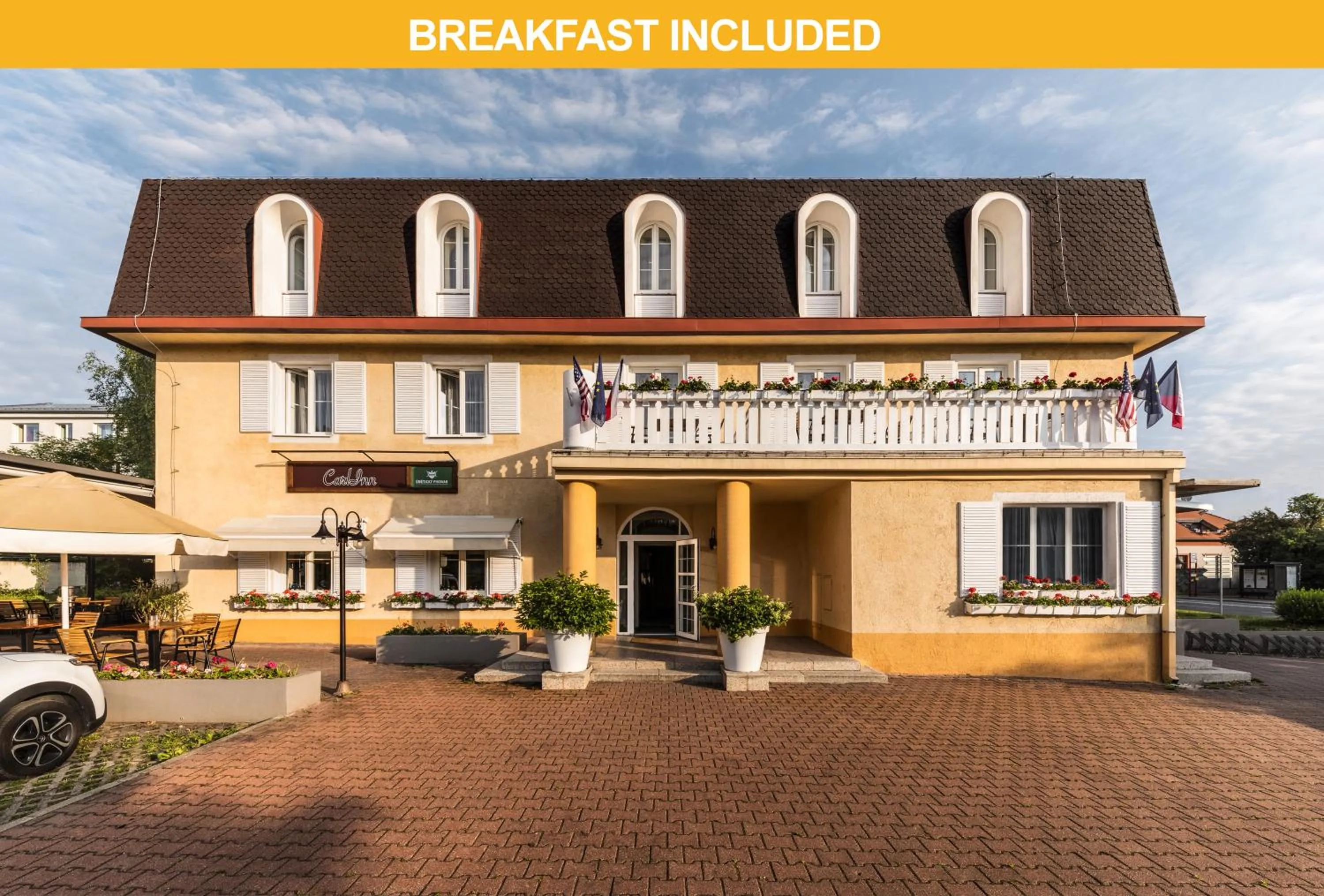 Property building in Prague Hotel Carl Inn restaurant & Free Parking