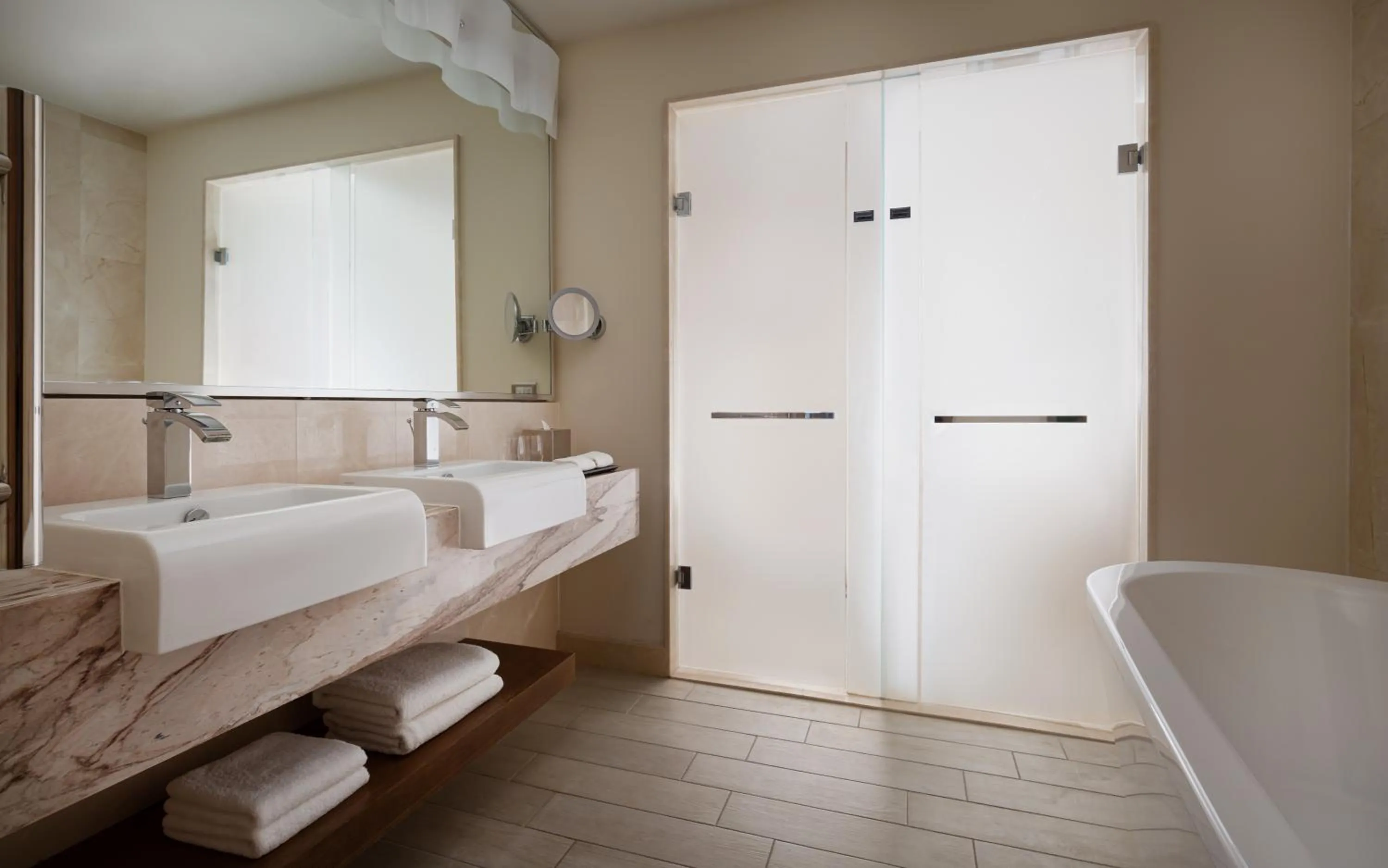 Bed in Park Chalet, Shahdag, Autograph Collection