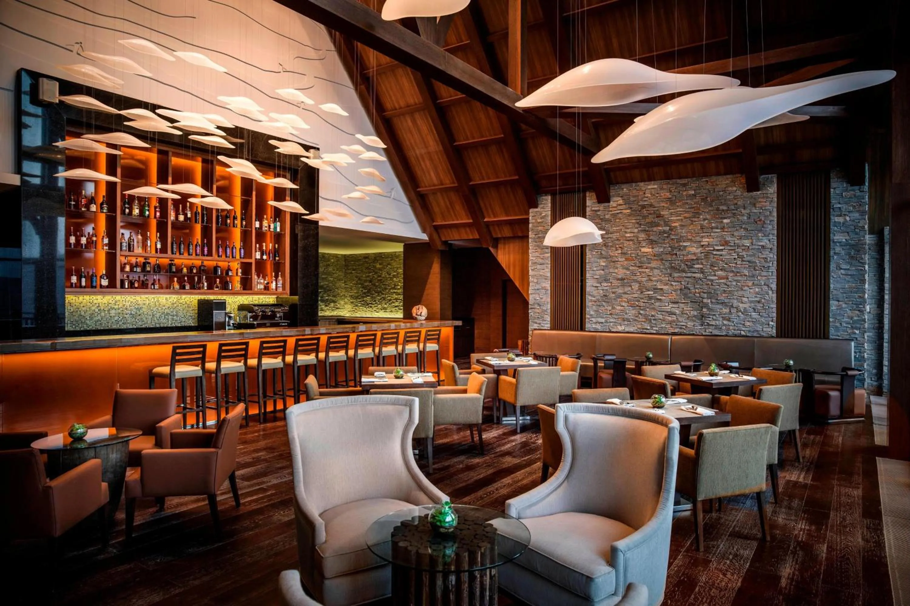 Lounge or bar in Park Chalet, Shahdag, Autograph Collection