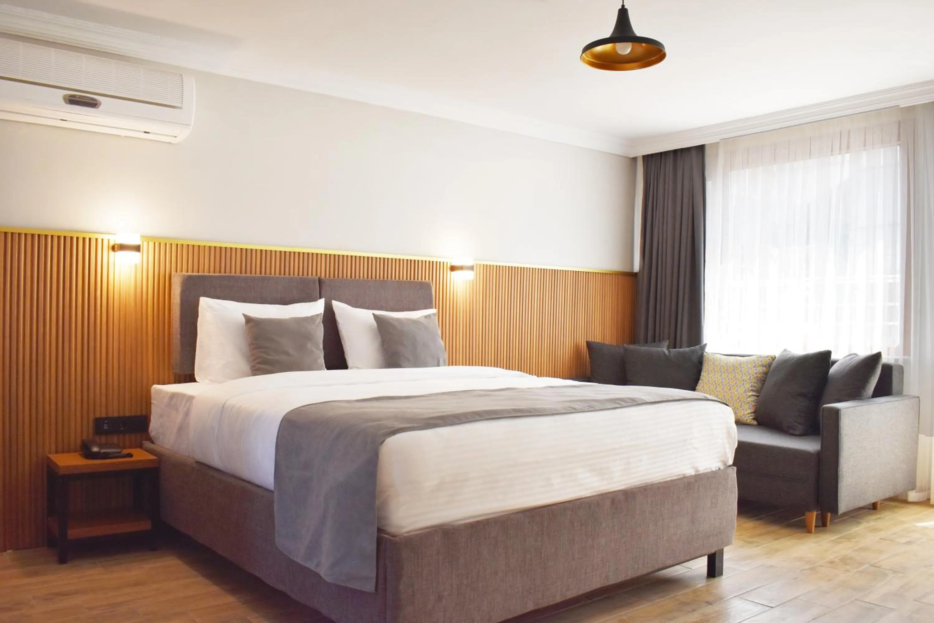 Property building, Bed in Vera Taksim Hotel