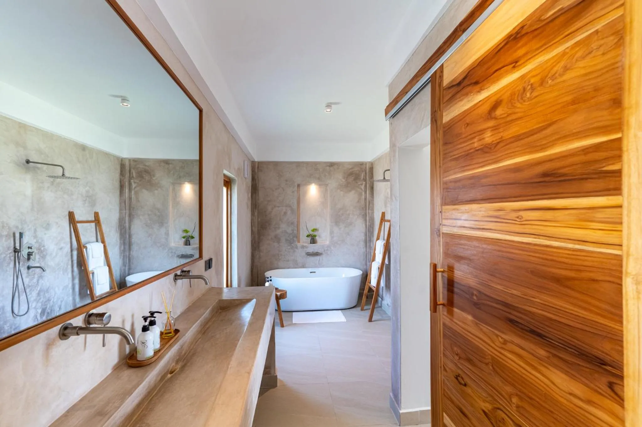 Shower in Kaskazi Hotel Zanzibar