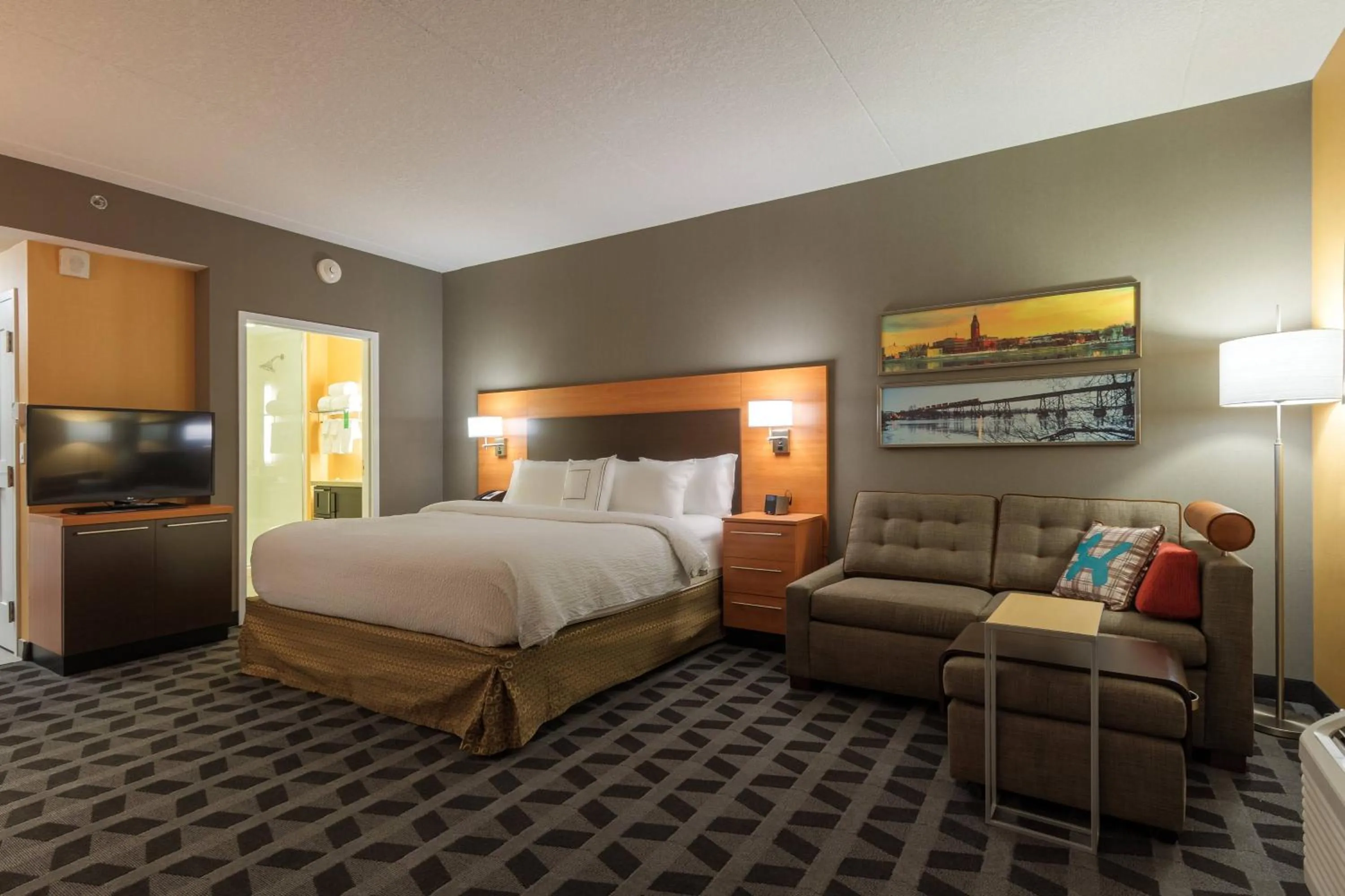 Photo of the whole room, Bed in TownePlace Suites by Marriott Belleville