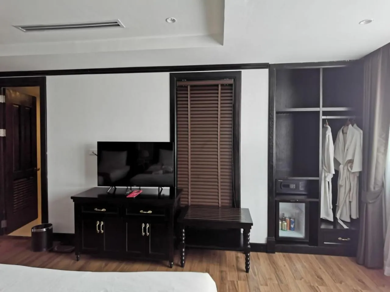 TV and multimedia in Aaron Hotel