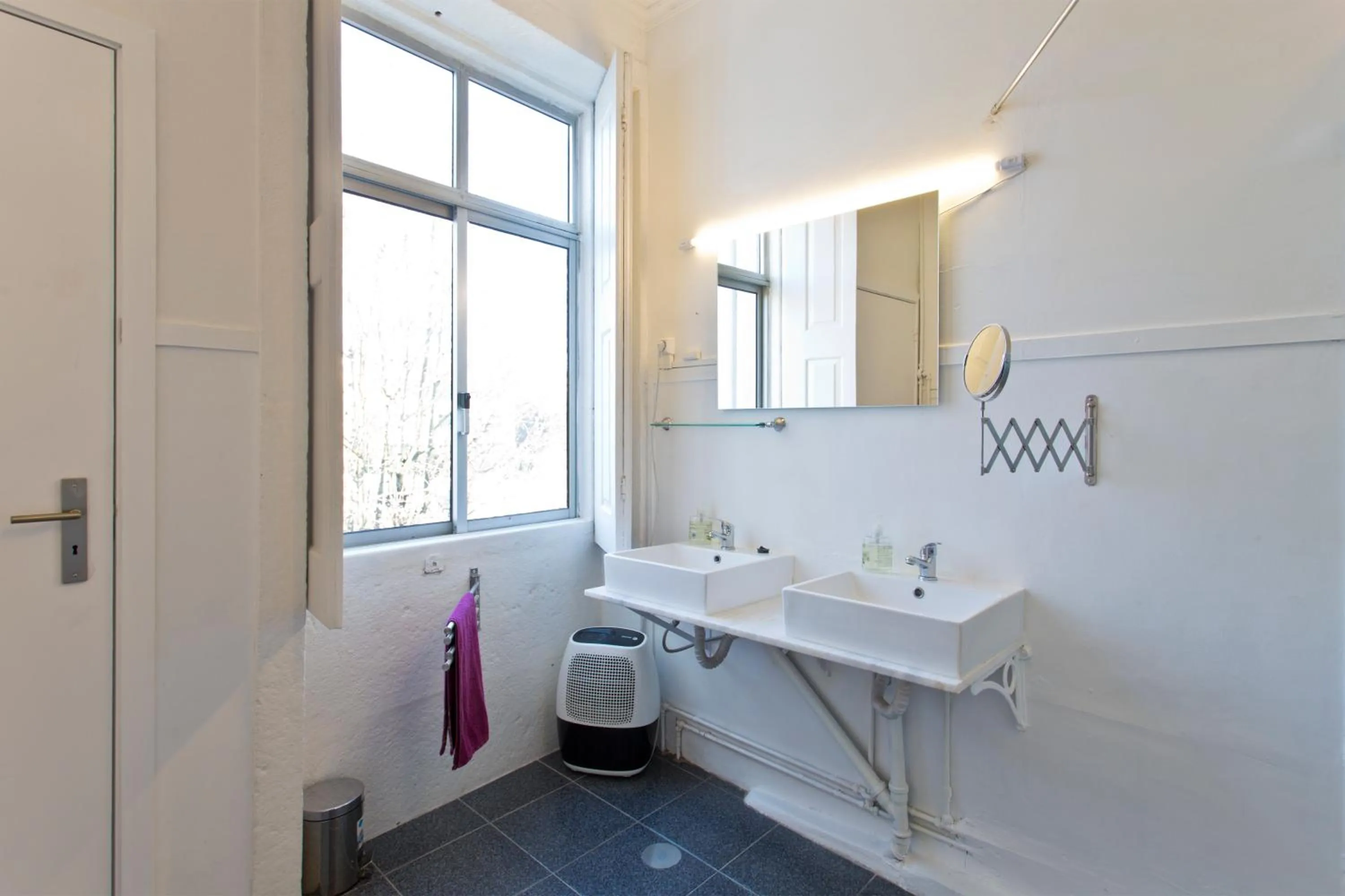 Toilet in Hostel Alegria