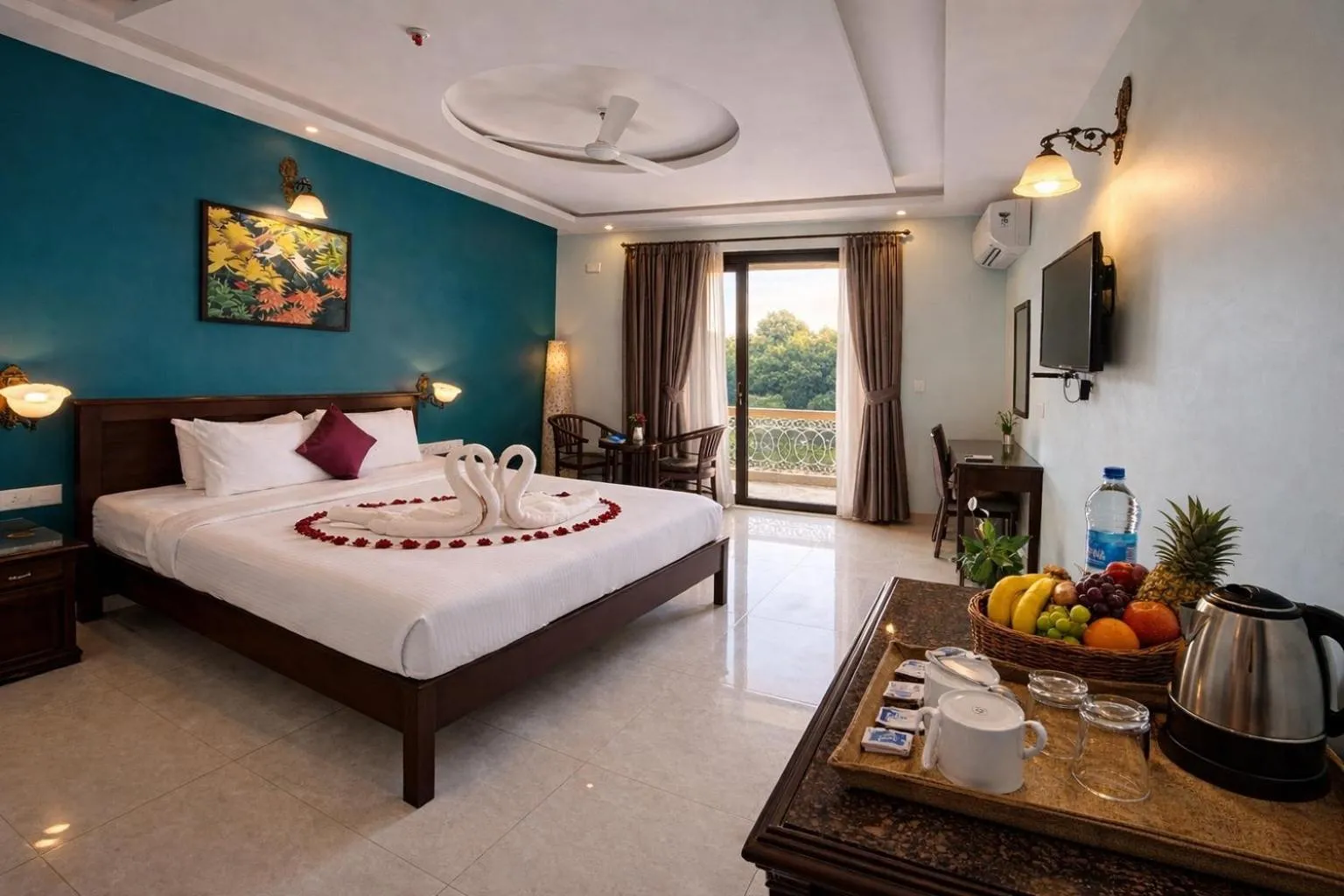 Bed in Praia Da Oura Boutique Resort ,Goa