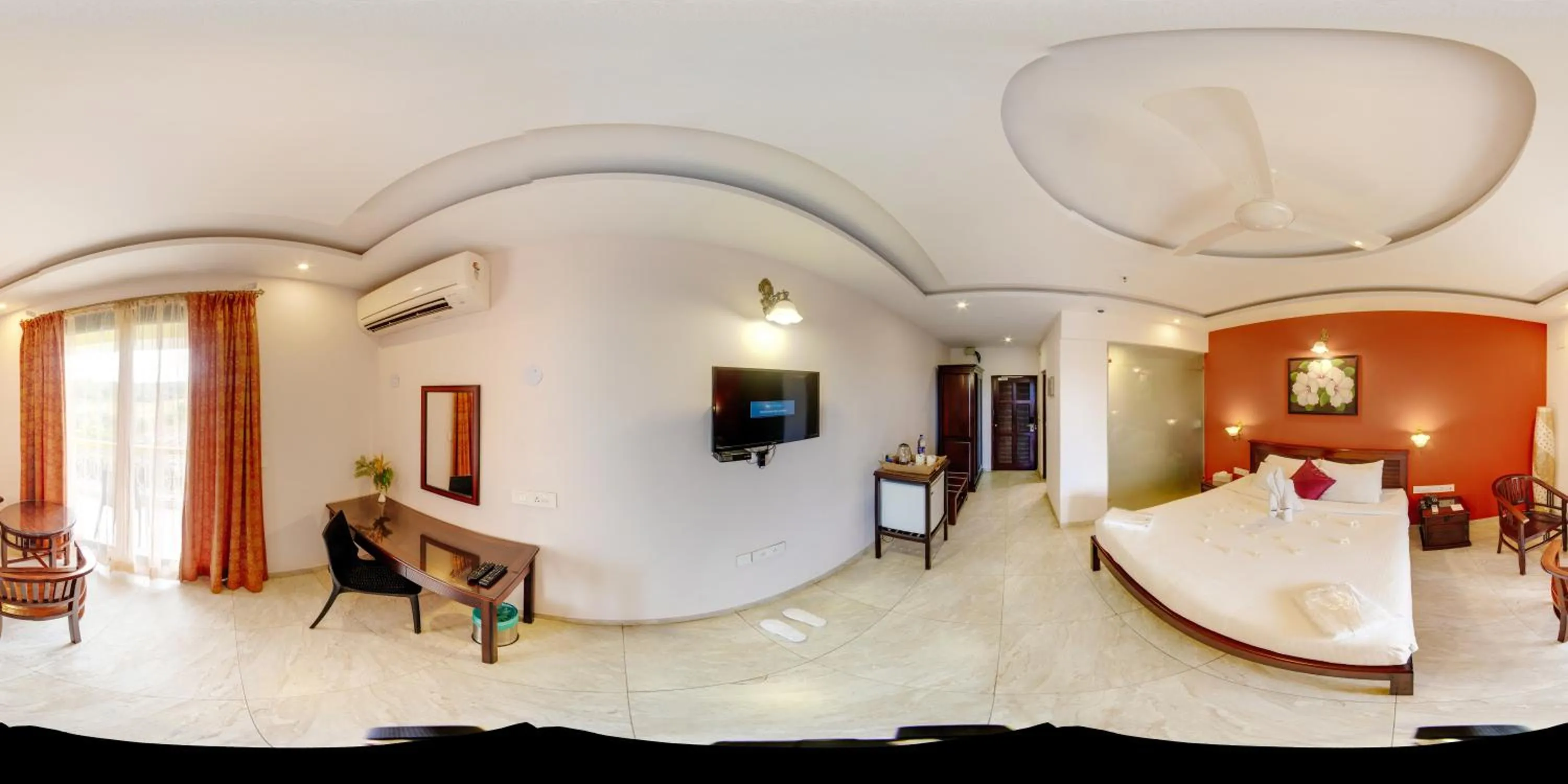 Living room, Bed in Praia Da Oura - Boutique Resort