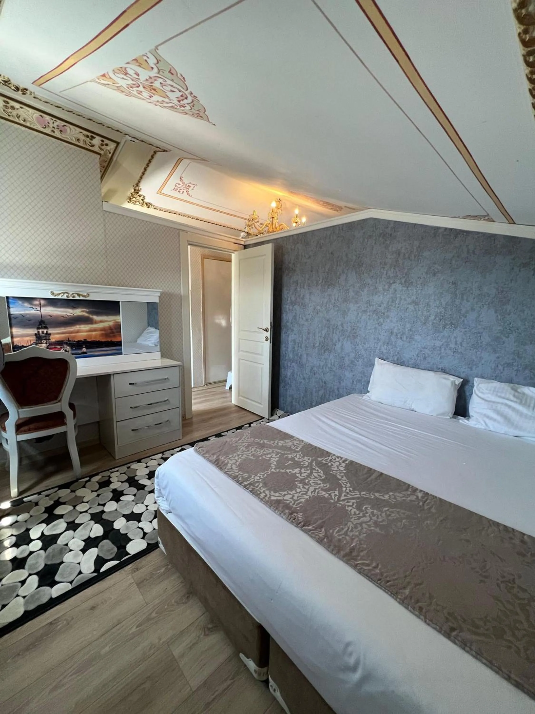 Bed in Mihri Hatun Suit Otel