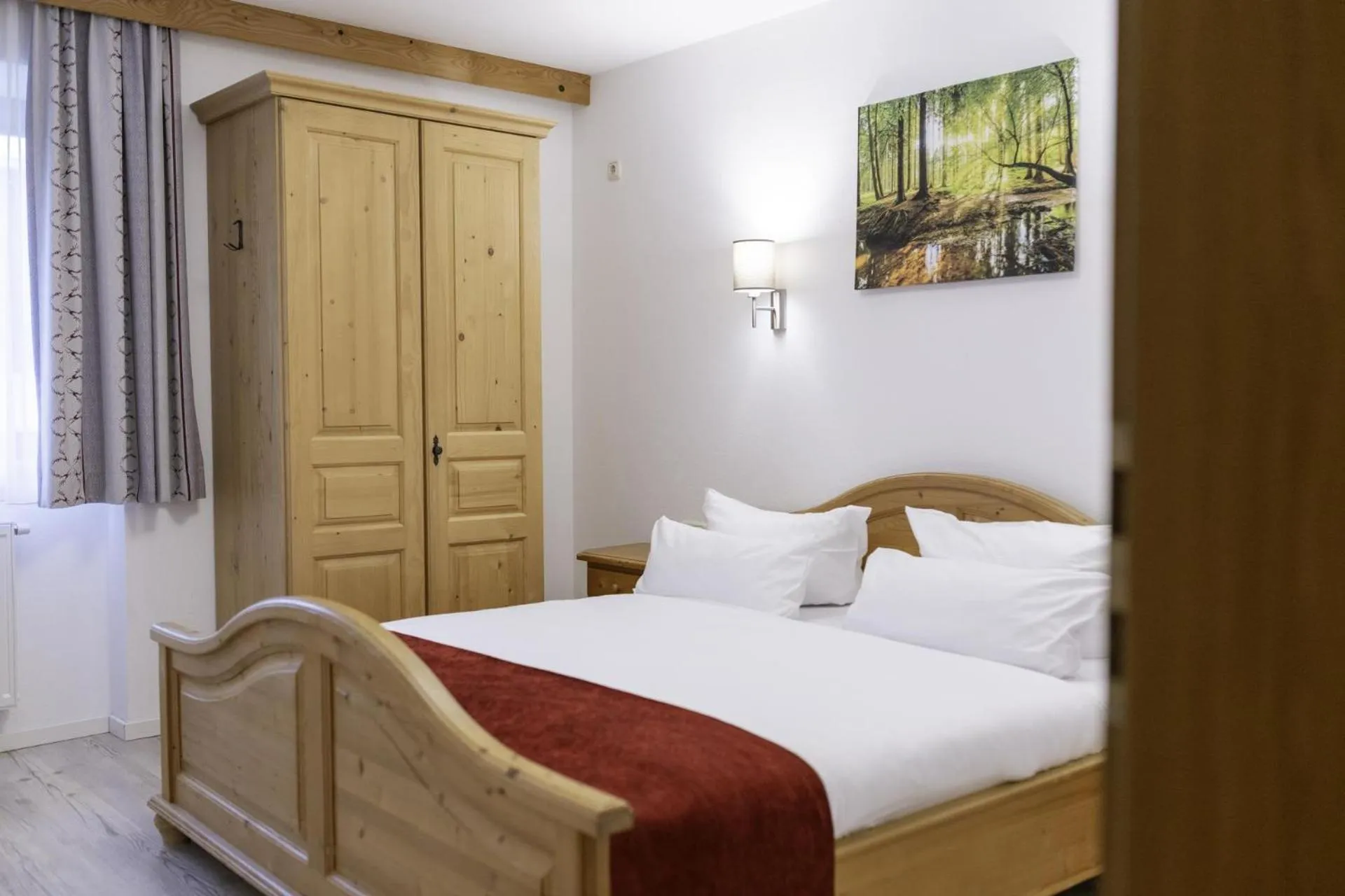 Photo of the whole room, Bed in Hotel ZUM STERNENHOF