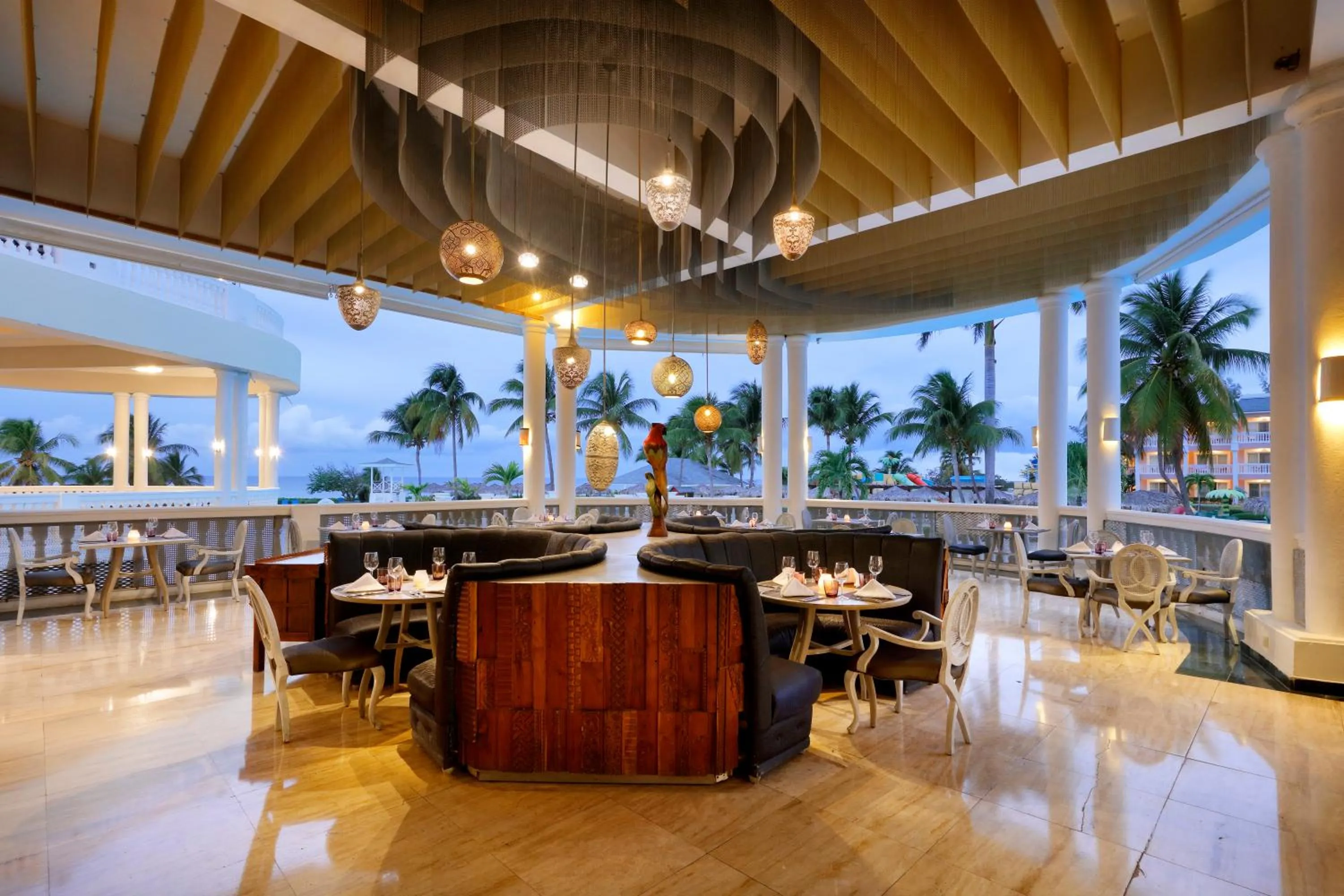 Restaurant/places to eat in The Signature Level at Grand Palladium Lady Hamilton Resort & Spa- All Inclusive