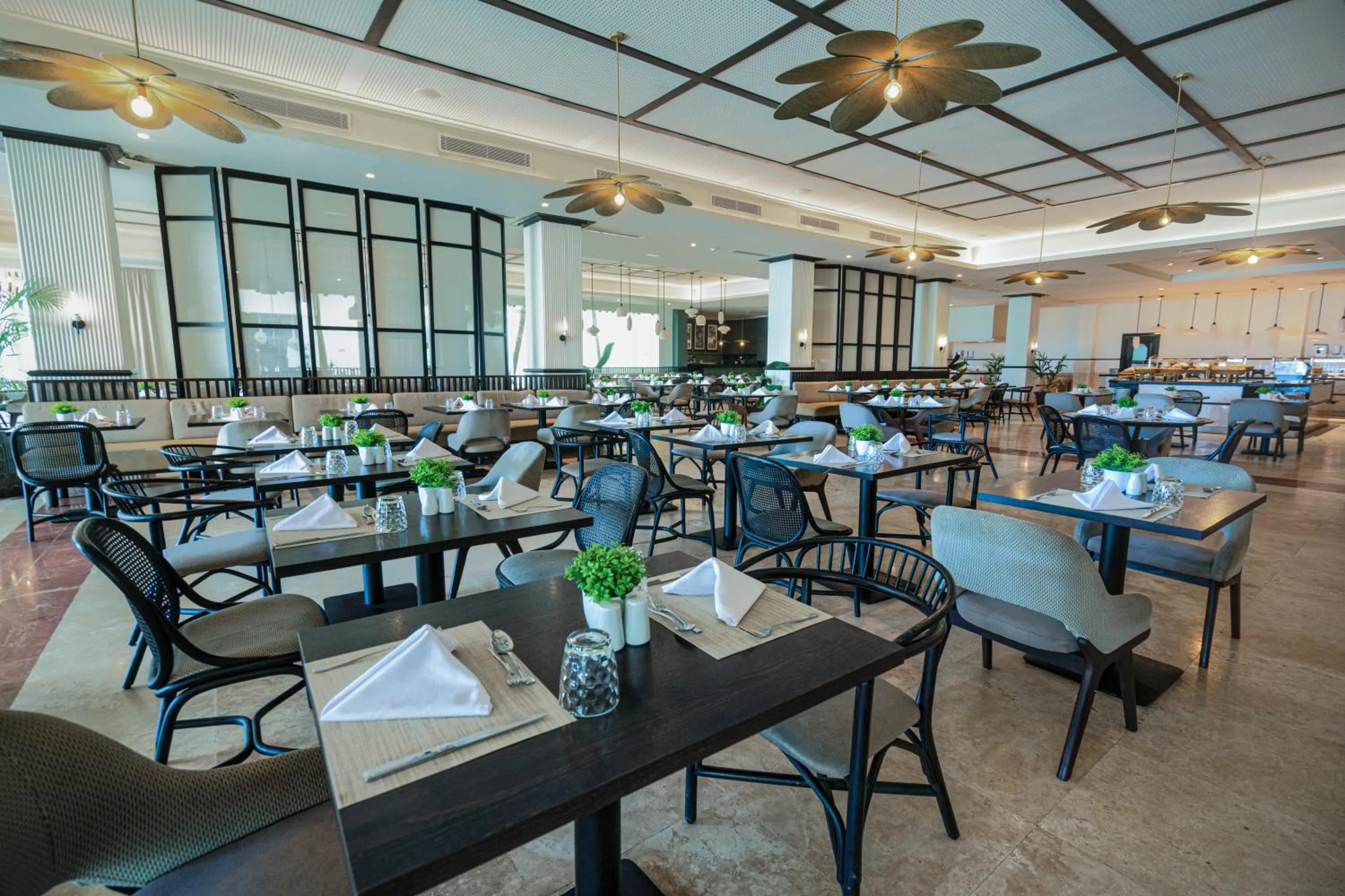 Restaurant/places to eat in The Signature Level at Grand Palladium Lady Hamilton Resort & Spa- All Inclusive
