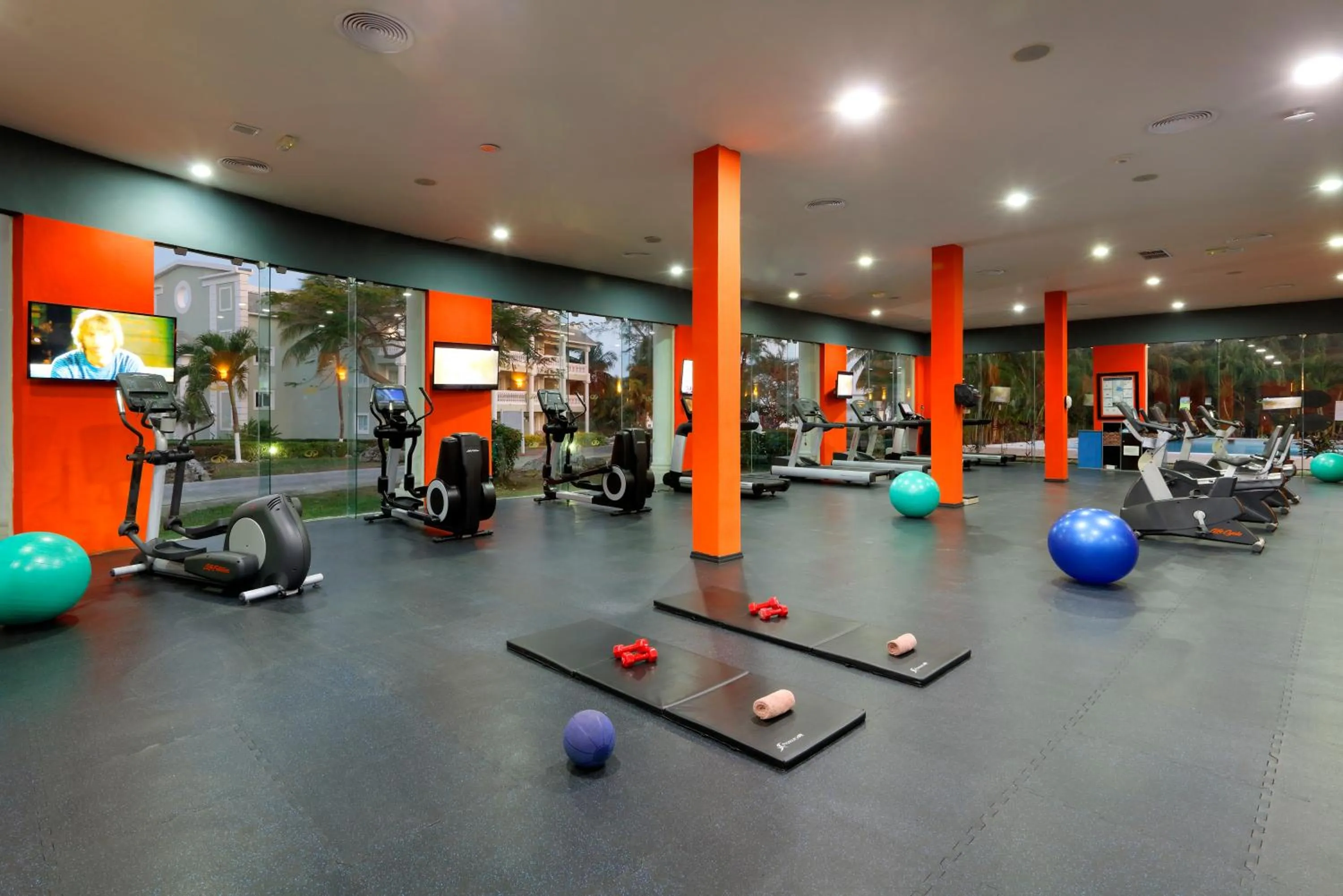 Fitness centre/facilities in The Signature Level at Grand Palladium Lady Hamilton Resort & Spa- All Inclusive