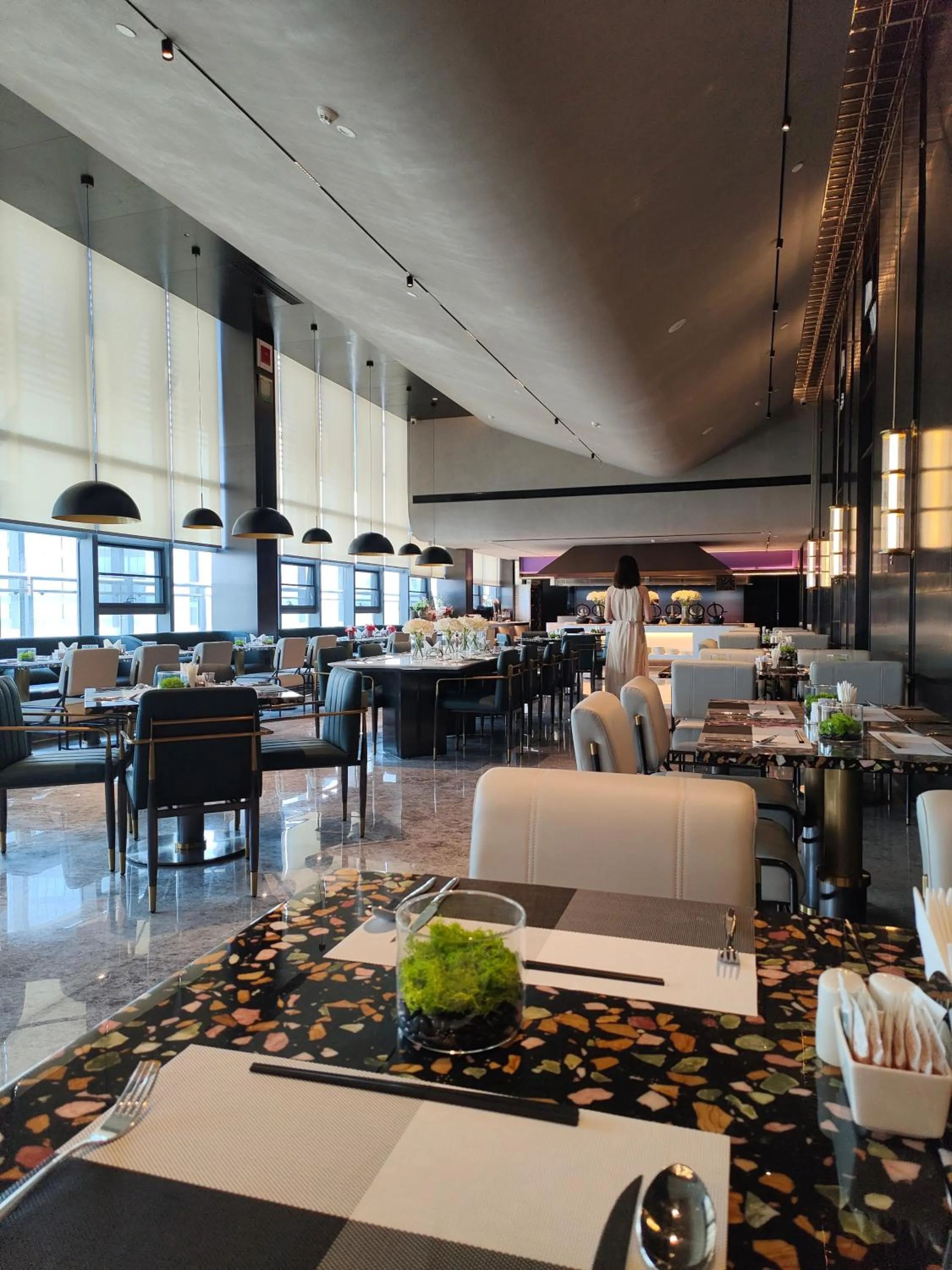 Restaurant/places to eat in Novotel Kunming City Center